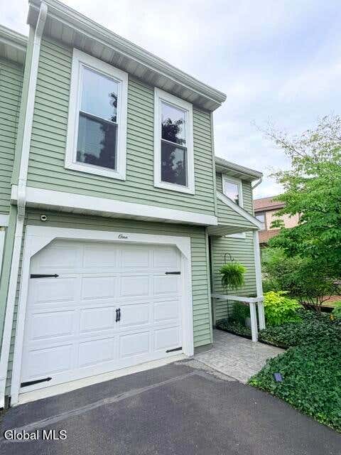 Townhouse For Sale - 1 Stonehenge Square<br/> Cohoes, NY 12047