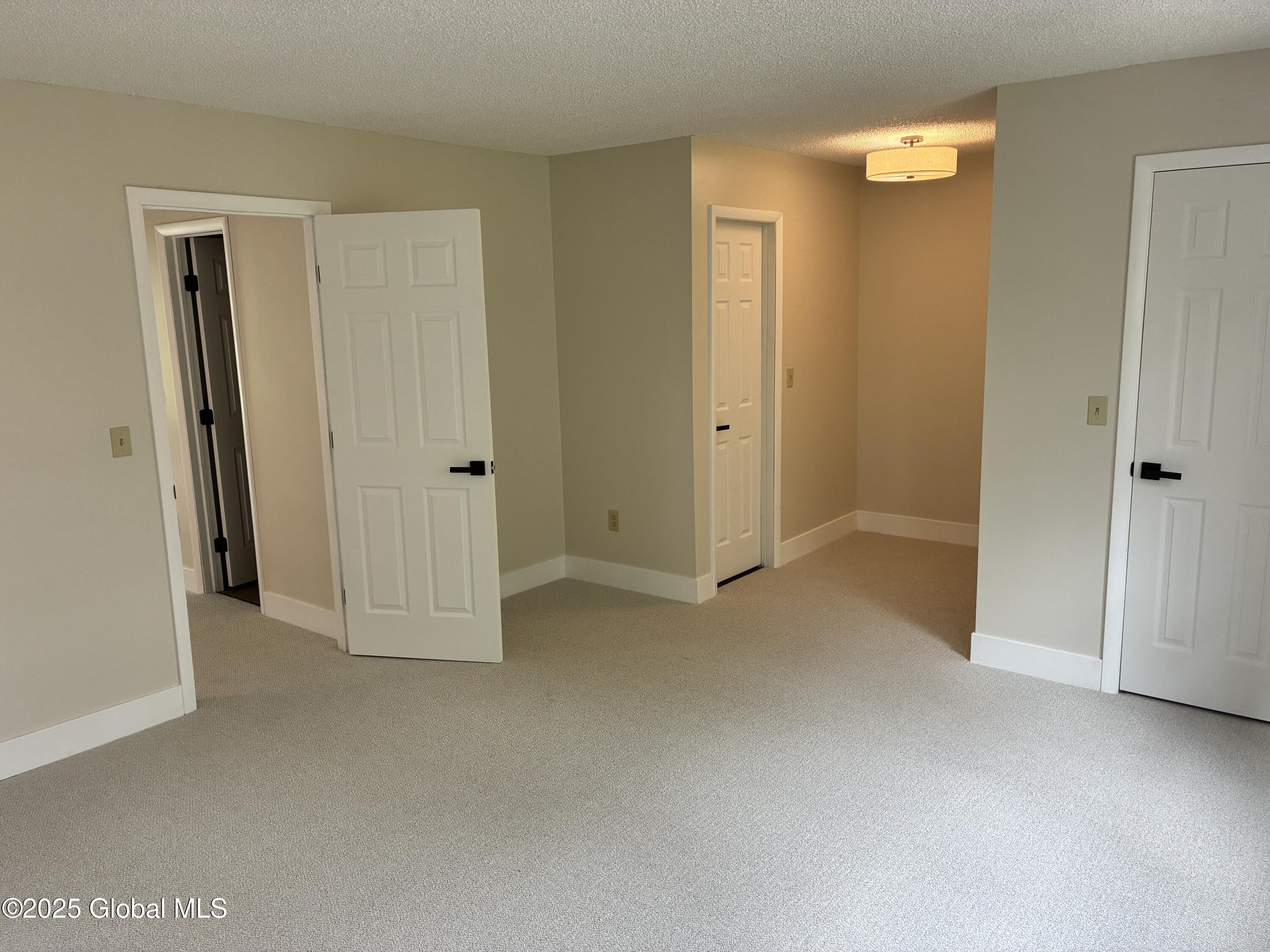 523 Townwood Drive, Albany, New York image 26