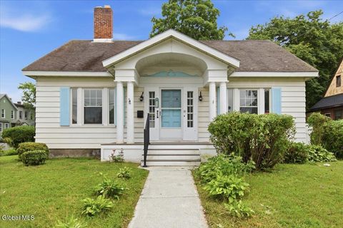 Homes For Sale - 10 110th Street<br/> Rensselaer County, Troy, NY 12182