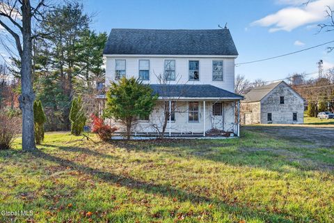 Photo of 522 Loudon Road, Loudonville, NY 12211 (MLS # 202530012)