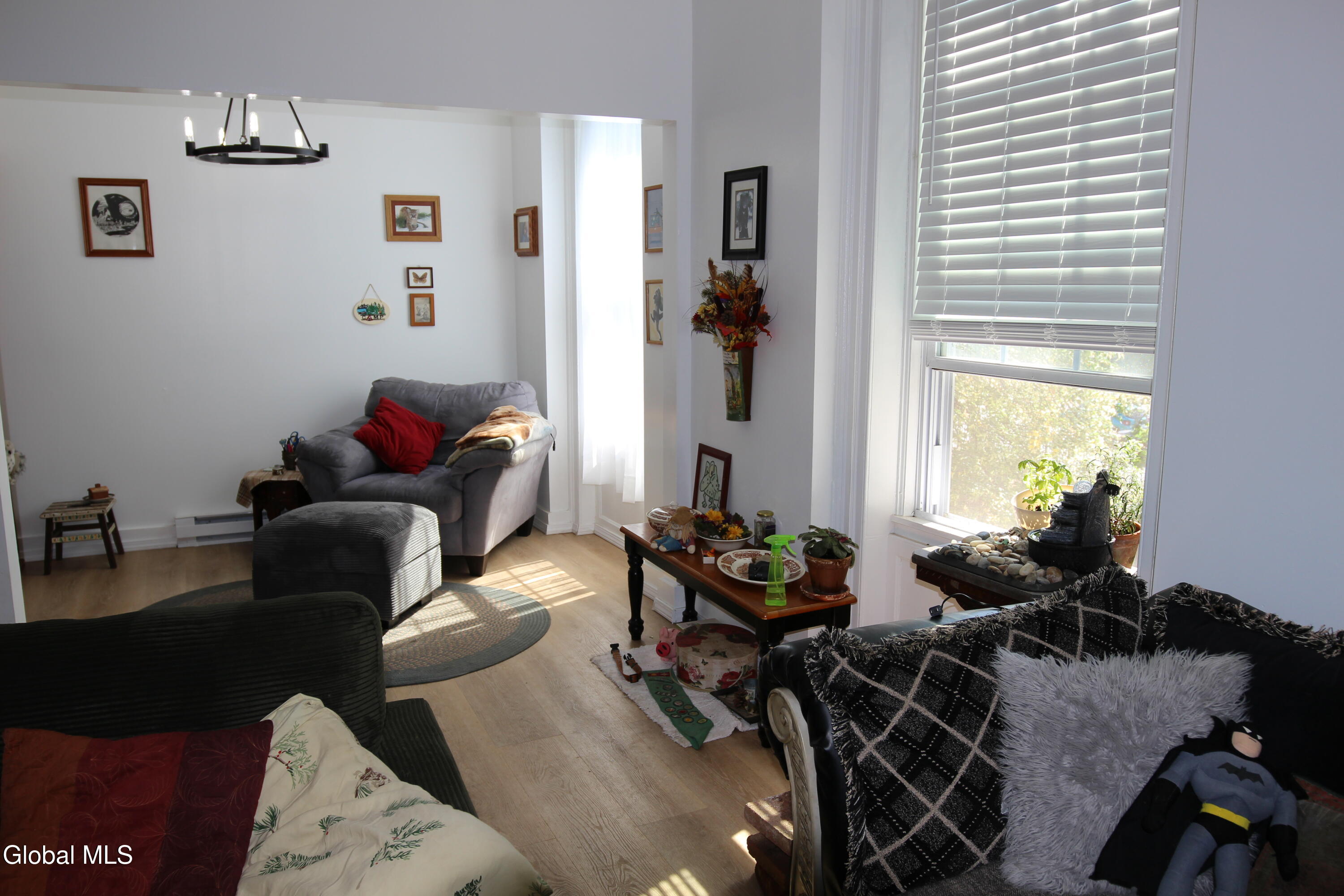 Albany, New York 12202, United States, 2 Bedrooms Bedrooms, ,1 BathroomBathrooms,Residential,Active,214017