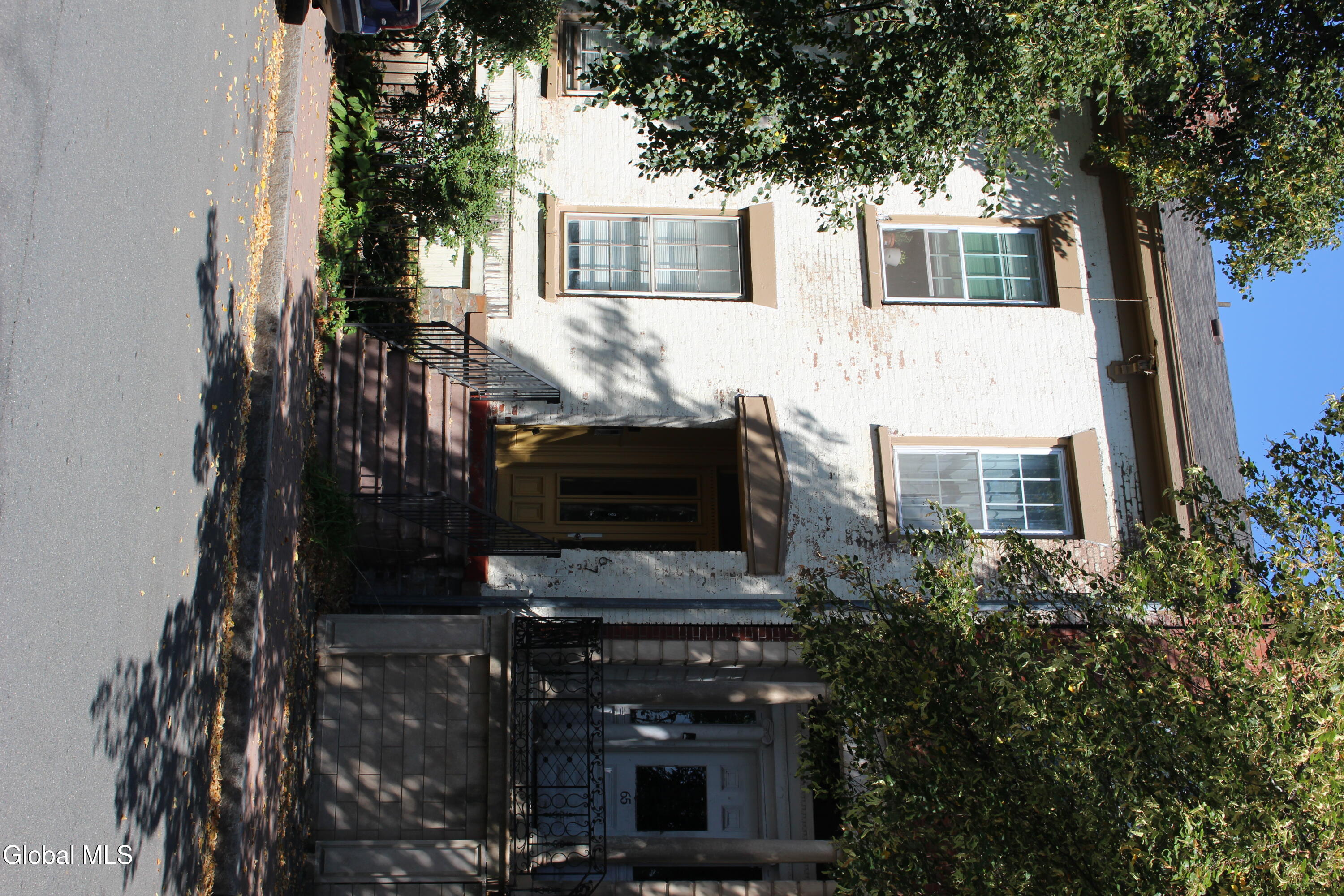 Albany, New York 12202, United States, 2 Bedrooms Bedrooms, ,1 BathroomBathrooms,Residential,Active,214017