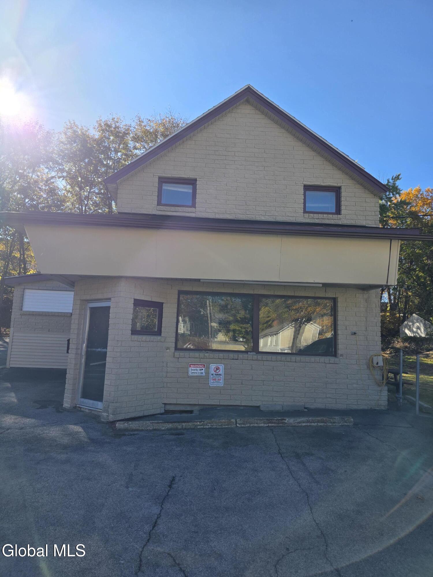 132 E Fulton Street