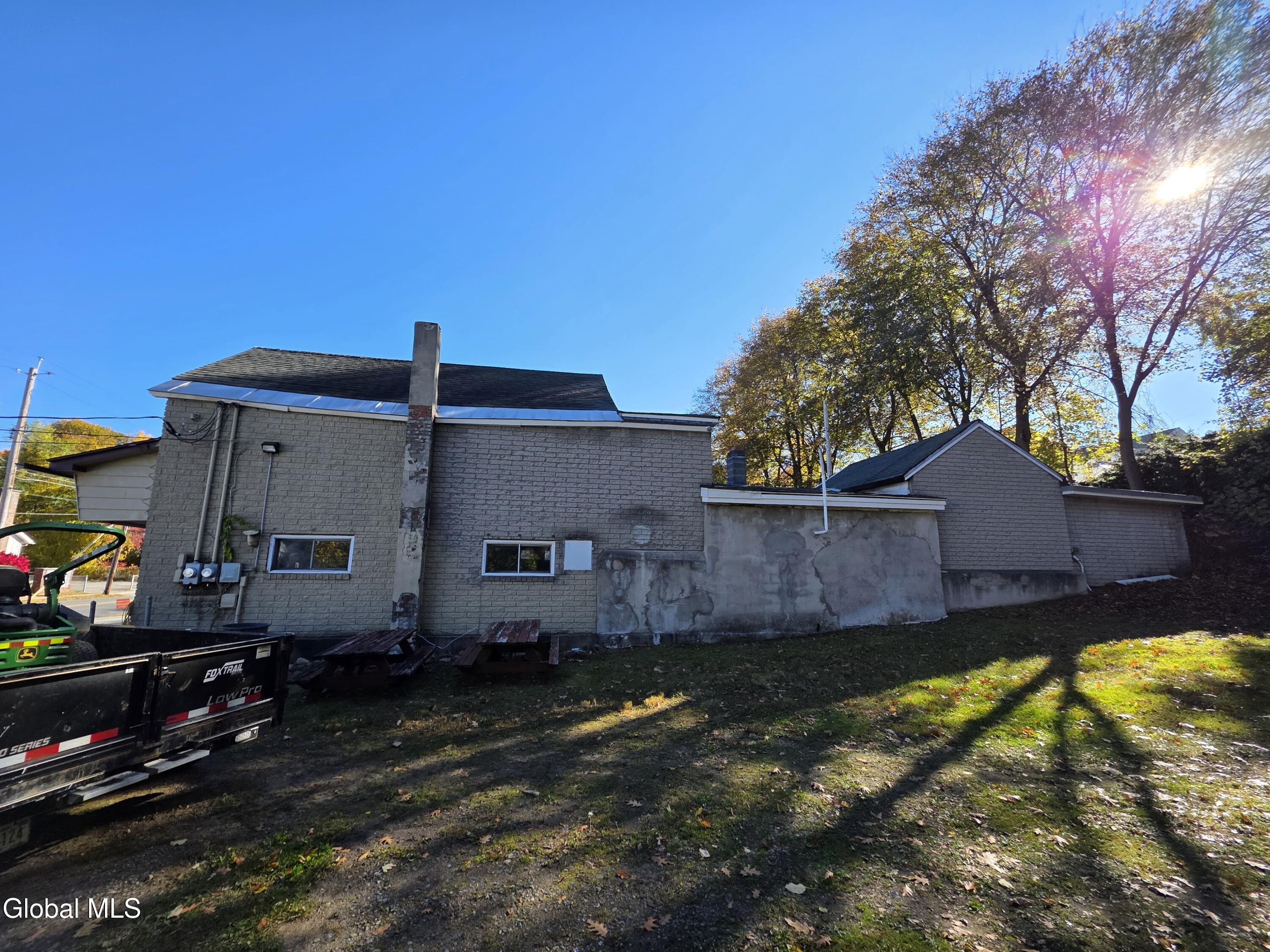 132 E Fulton Street