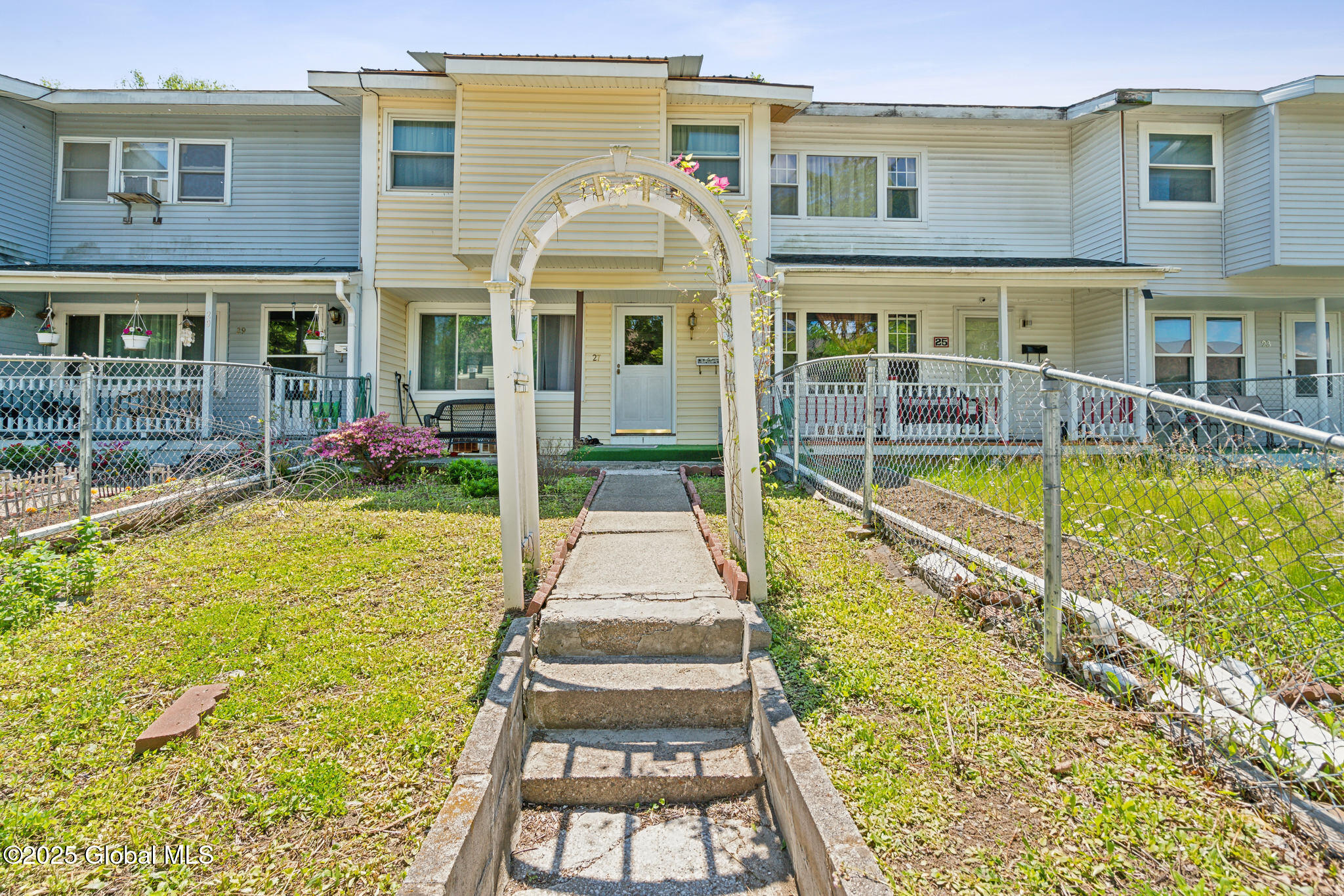27 Columbia Street, Hudson, New York image 1