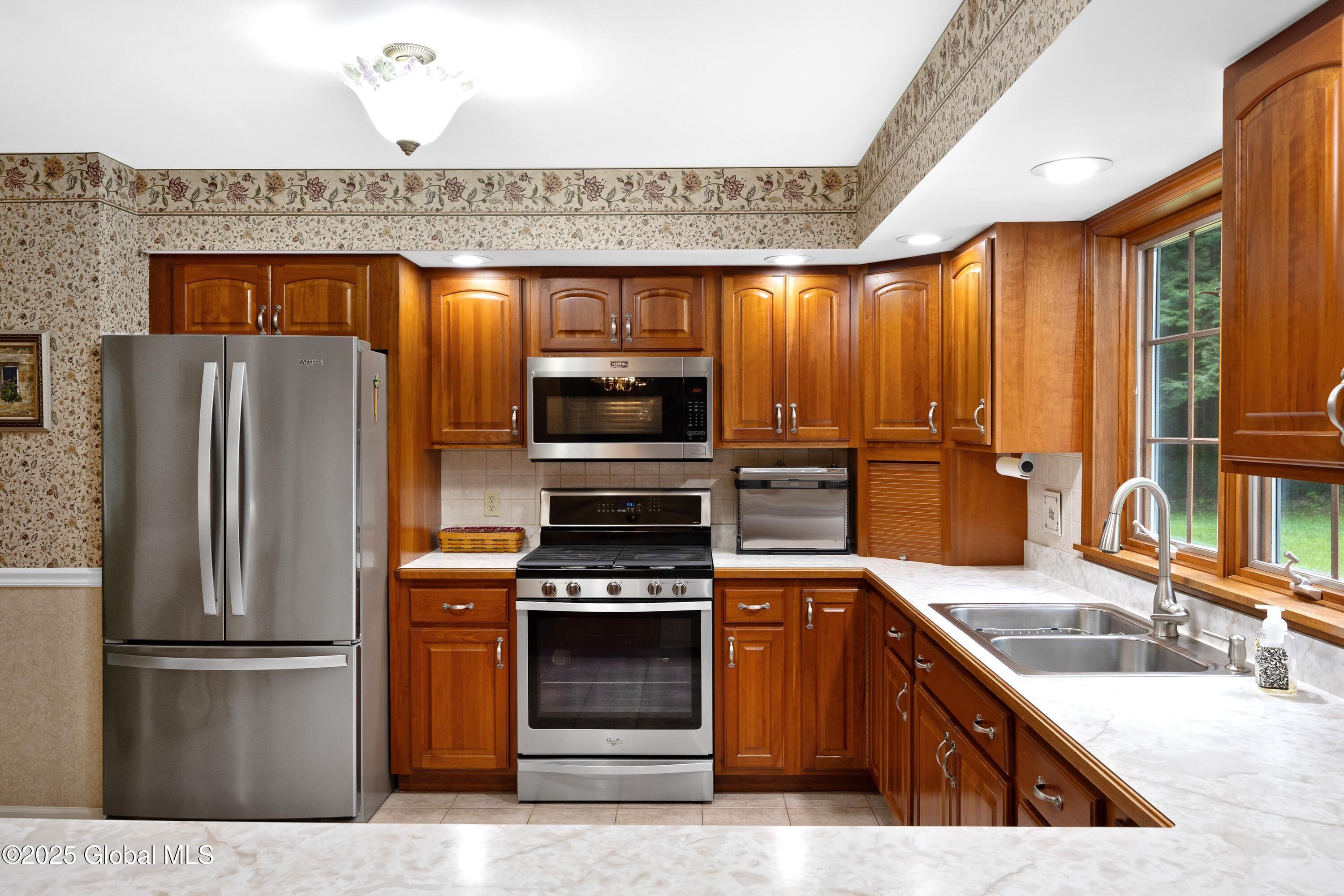 15 Stewart Dam Road, Corinth, New York image 7