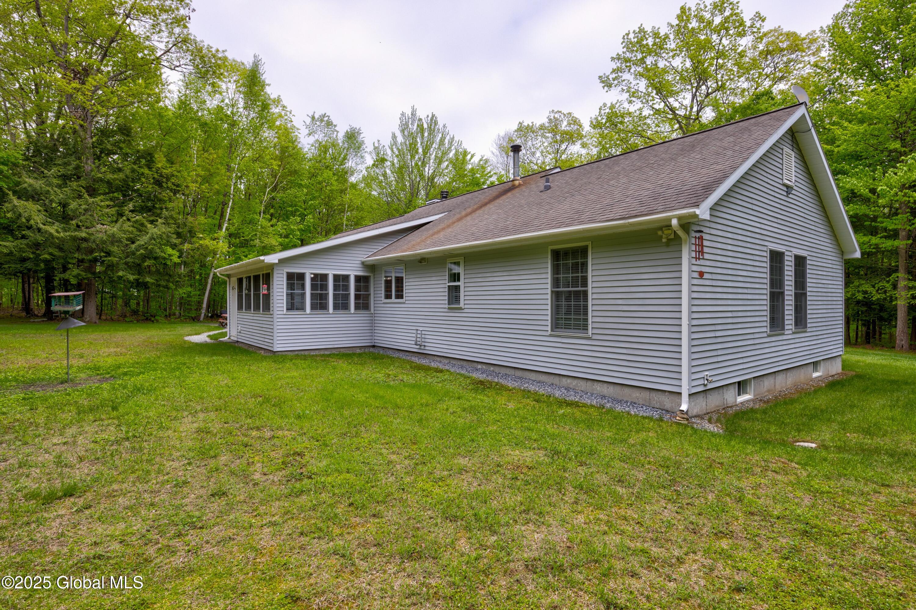 15 Stewart Dam Road, Corinth, New York image 27