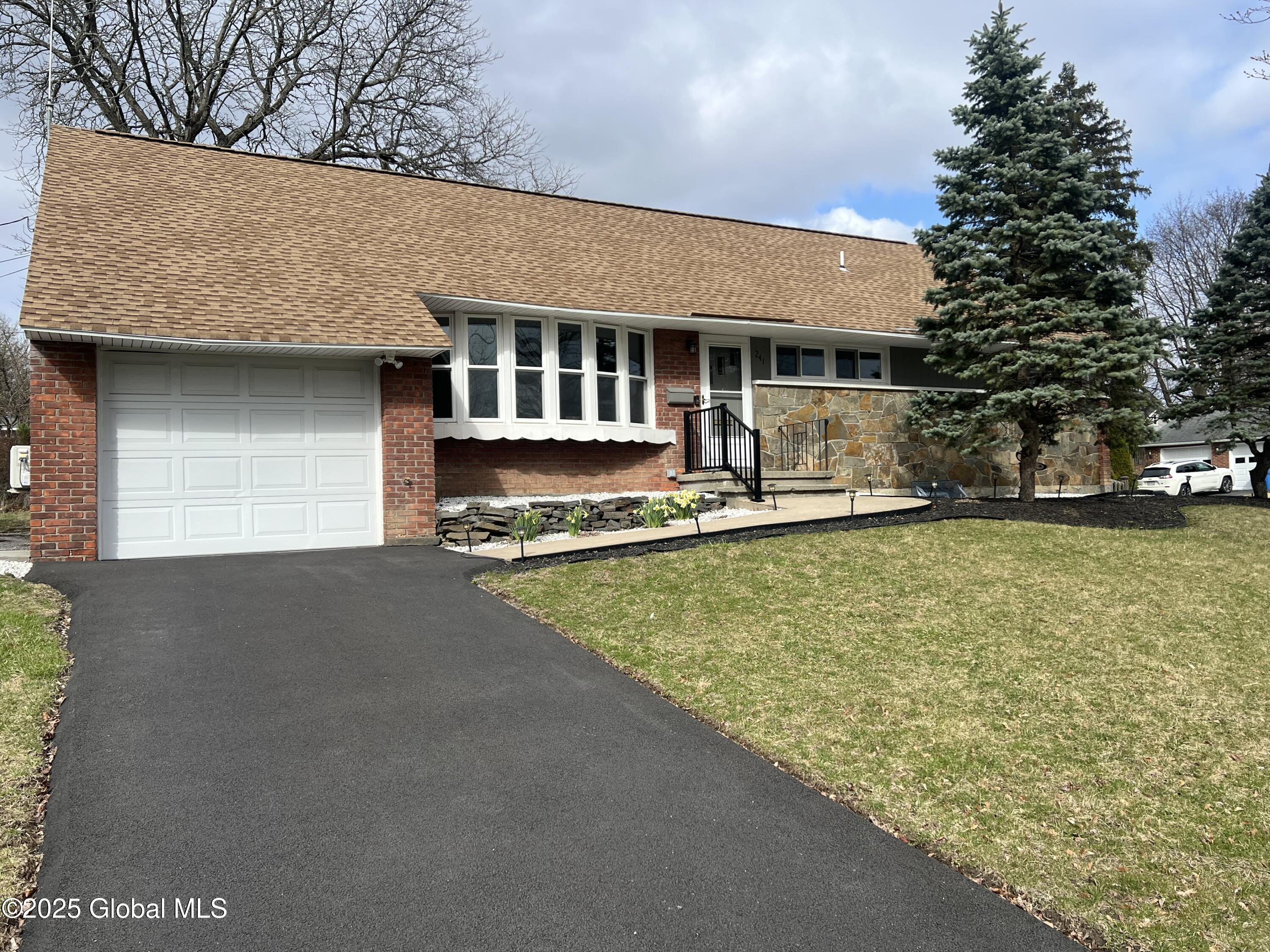 241 Hackett Boulevard, Albany, New York image 1