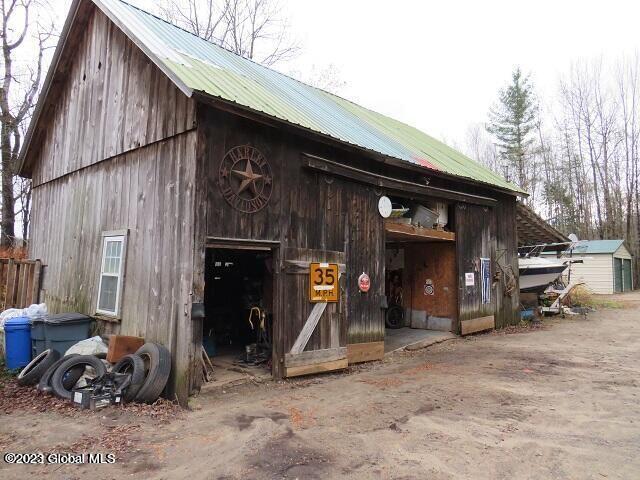 286 Bowlers Hill Road, Gloversville, New York image 4