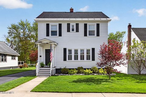 Photo of 62 Chapman Street, Ballston Spa, NY 12020 (MLS # 202616617)