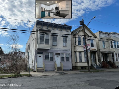 Apartment For Rent - 43 5th Avenue<br/> Rensselaer County, Troy, NY 12180