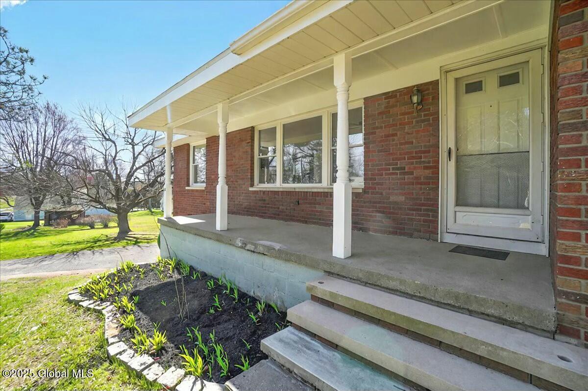 8 Forest Avenue, Cohoes, New York image 3