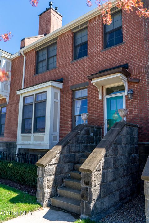 Photo of 164 High Rock Avenue, Saratoga Springs, NY 12866 (MLS # 202615747)