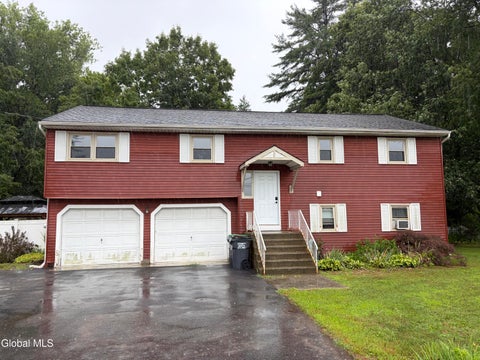 Photo of 292 Washington Street #2, Saratoga Springs, NY 12866 (MLS # 202622906)