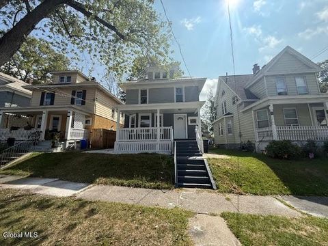 Photo of 29 Columbia Street, Schenectady, NY 12308 (MLS # 202525313)