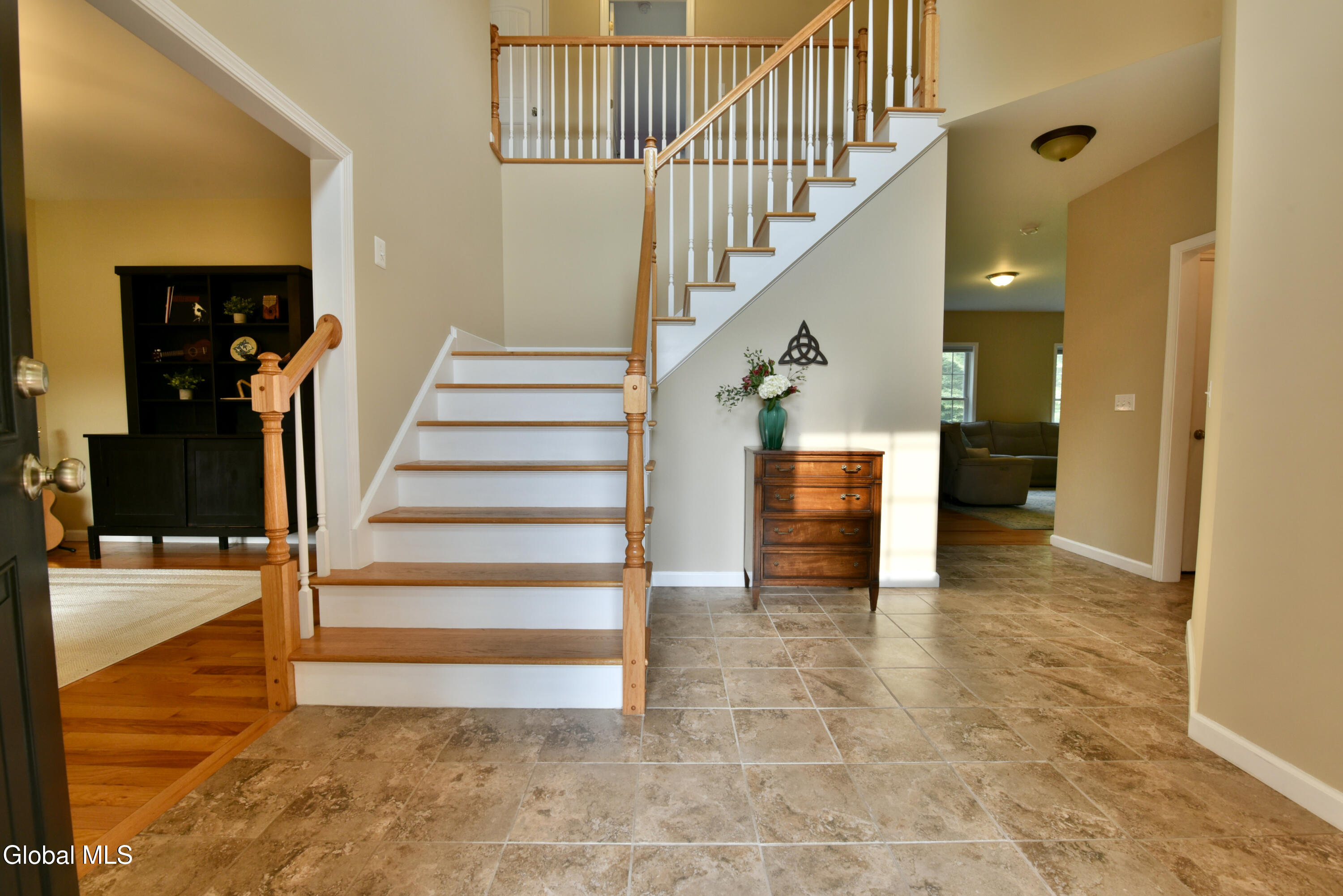 Ballston Spa, New York 12020, United States, 4 Bedrooms Bedrooms, ,4 BathroomsBathrooms,Residential,Active,187116