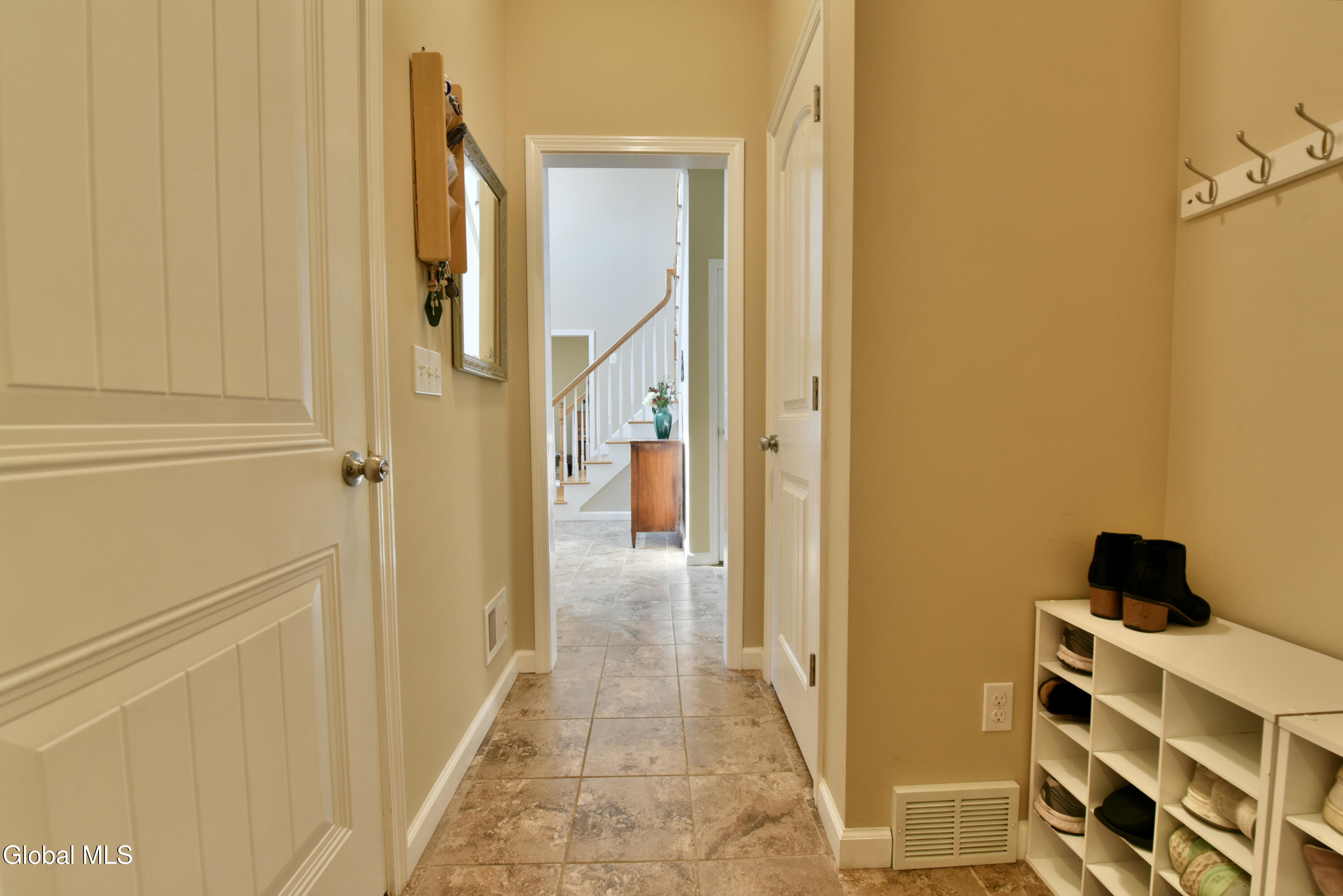 Ballston Spa, New York 12020, United States, 4 Bedrooms Bedrooms, ,4 BathroomsBathrooms,Residential,Active,187116