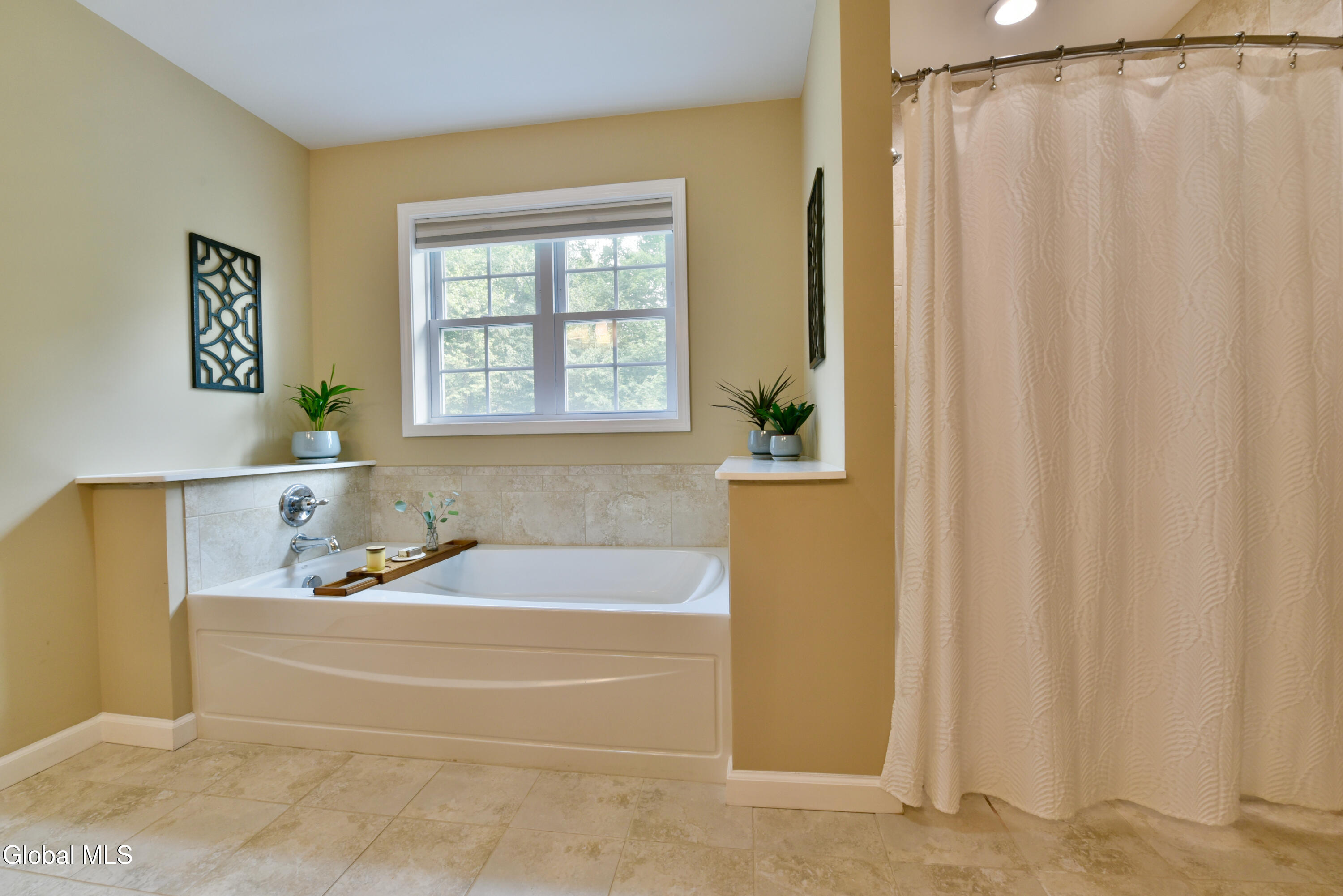 Ballston Spa, New York 12020, United States, 4 Bedrooms Bedrooms, ,4 BathroomsBathrooms,Residential,Active,187116