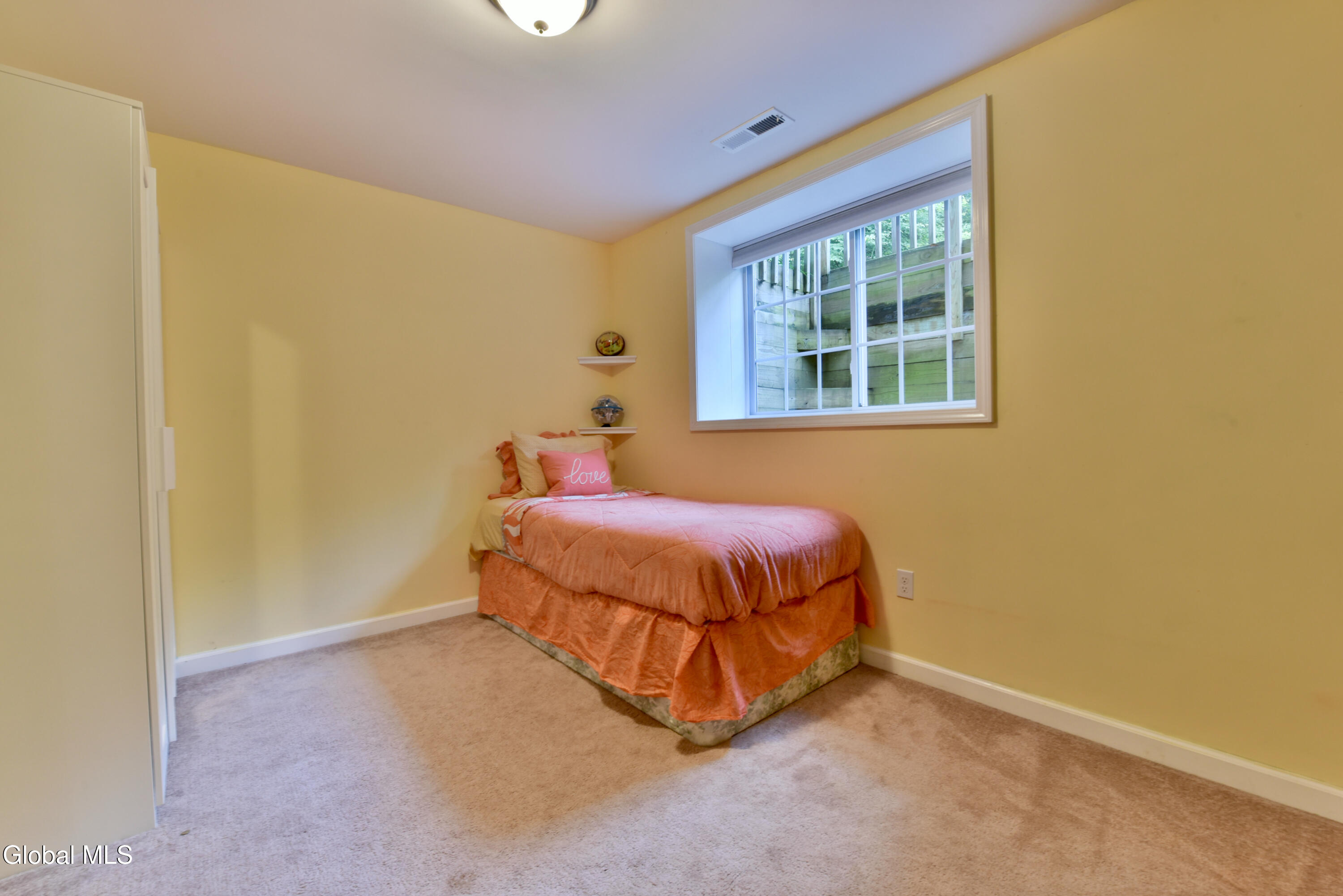 Ballston Spa, New York 12020, United States, 4 Bedrooms Bedrooms, ,4 BathroomsBathrooms,Residential,Active,187116