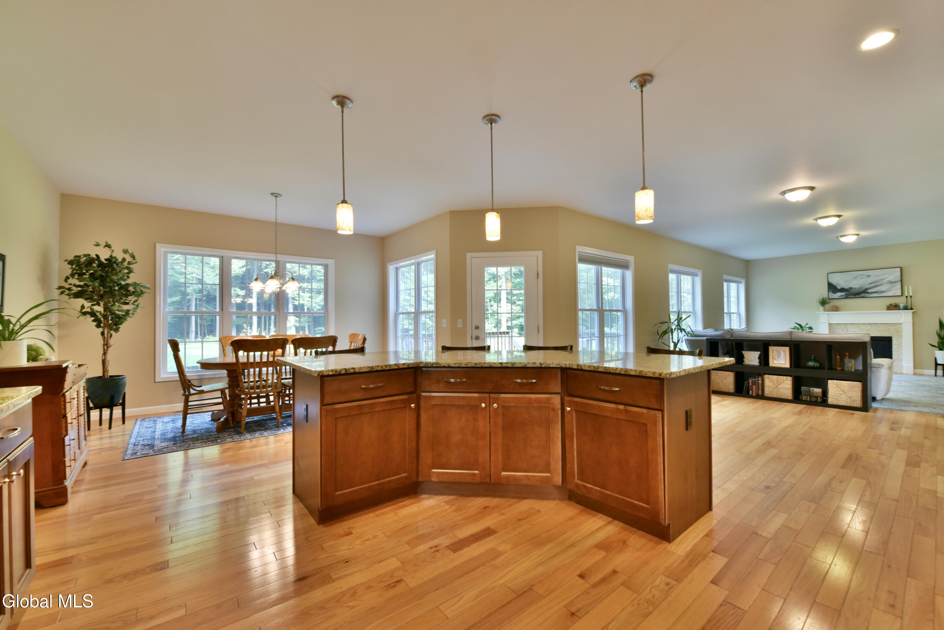 Ballston Spa, New York 12020, United States, 4 Bedrooms Bedrooms, ,4 BathroomsBathrooms,Residential,Active,187116