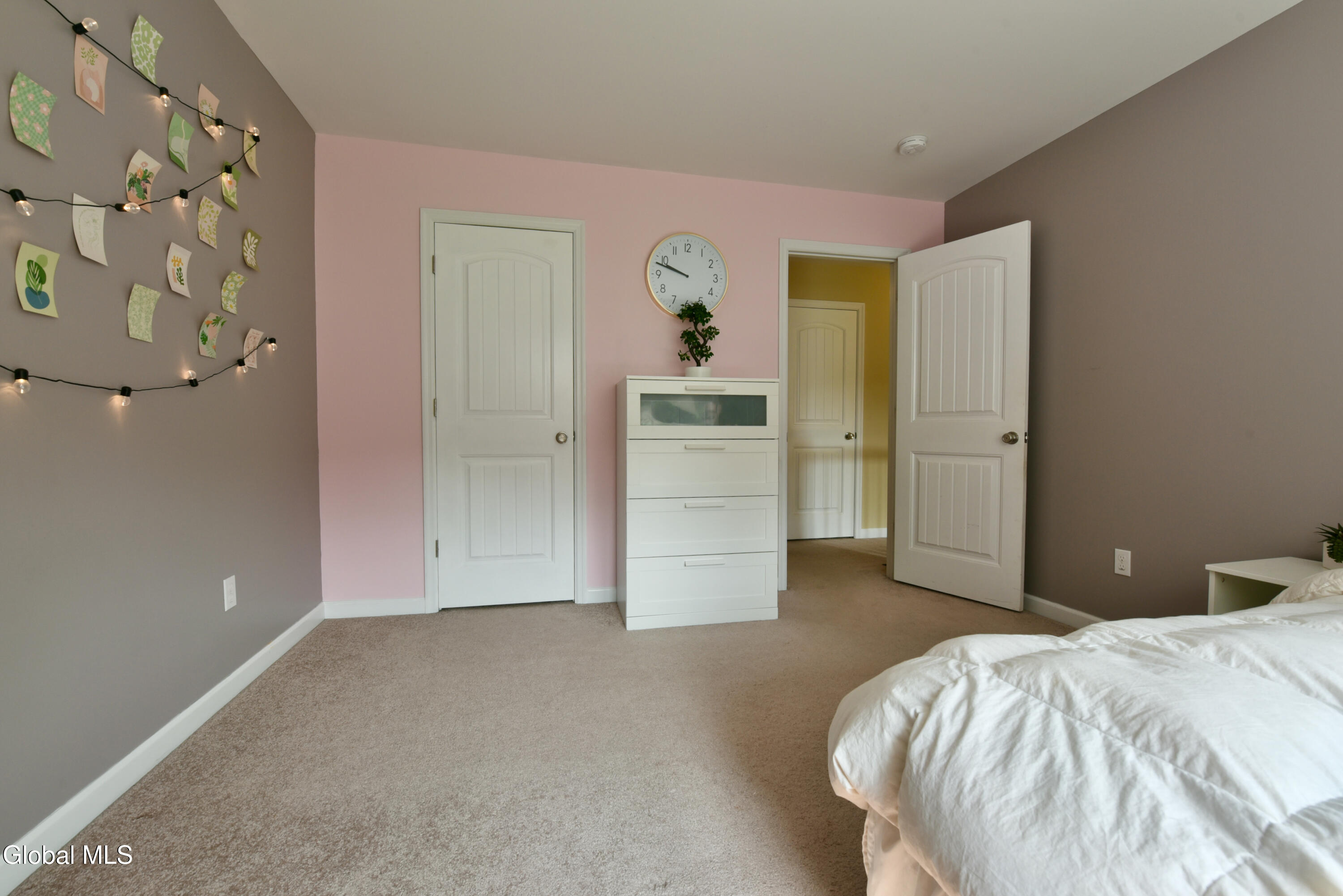 Ballston Spa, New York 12020, United States, 4 Bedrooms Bedrooms, ,4 BathroomsBathrooms,Residential,Active,187116