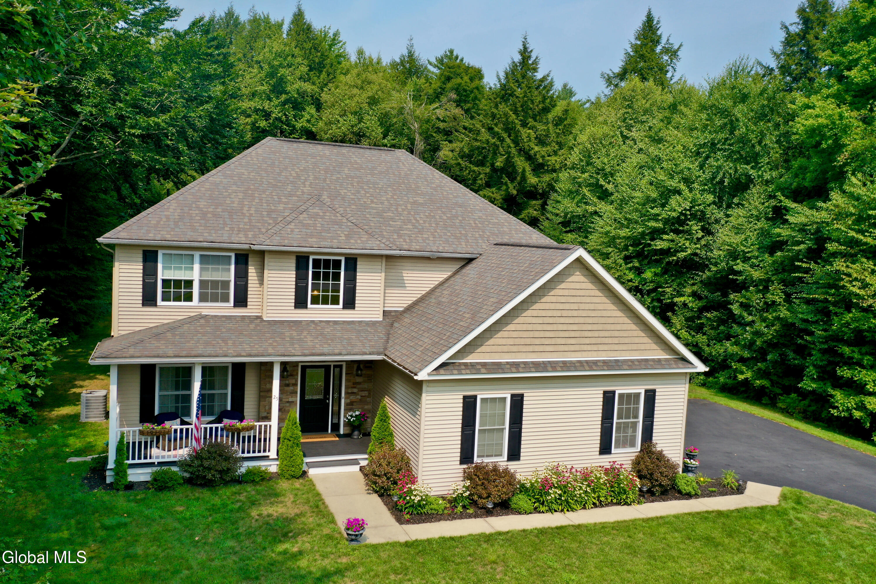 Ballston Spa, New York 12020, United States, 4 Bedrooms Bedrooms, ,4 BathroomsBathrooms,Residential,Active,187116