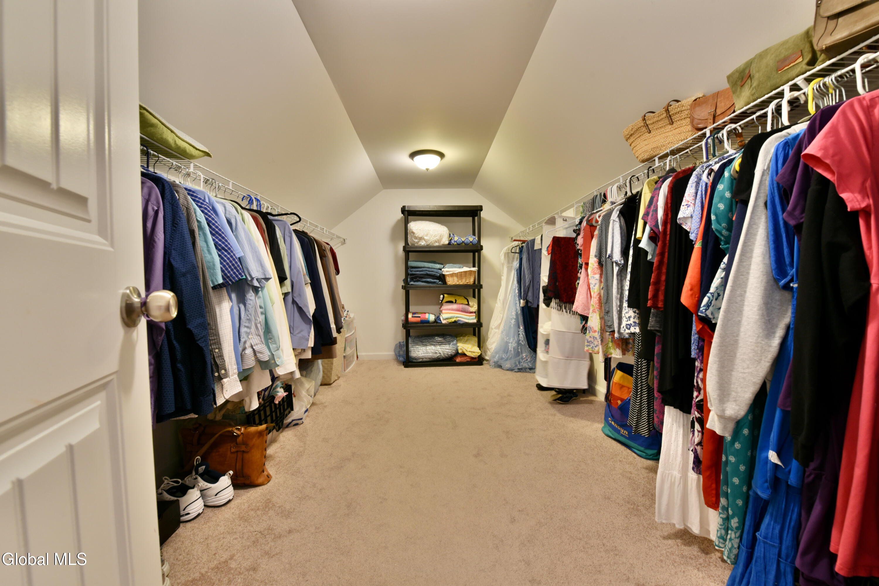 Ballston Spa, New York 12020, United States, 4 Bedrooms Bedrooms, ,4 BathroomsBathrooms,Residential,Active,187116