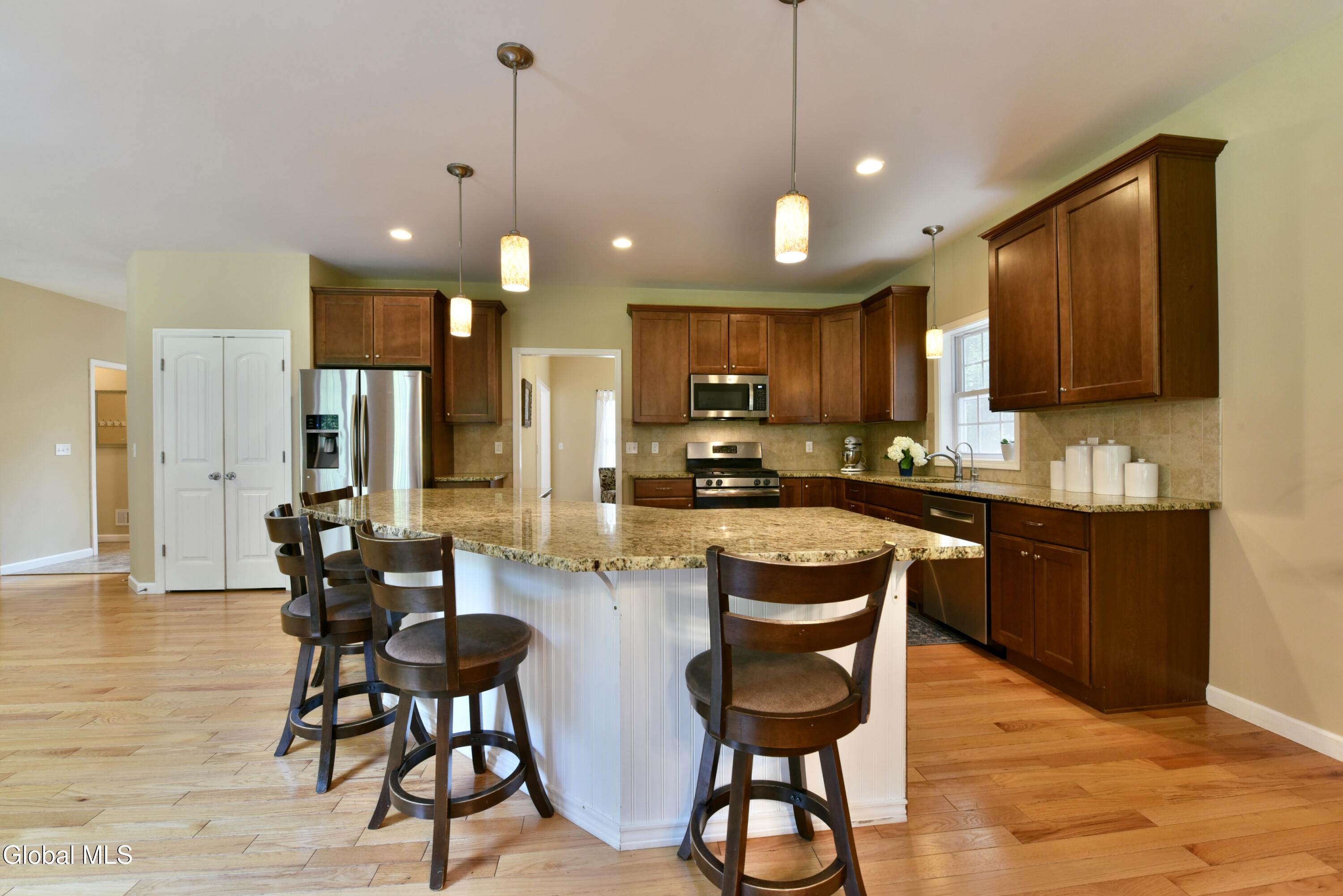 Ballston Spa, New York 12020, United States, 4 Bedrooms Bedrooms, ,4 BathroomsBathrooms,Residential,Active,187116