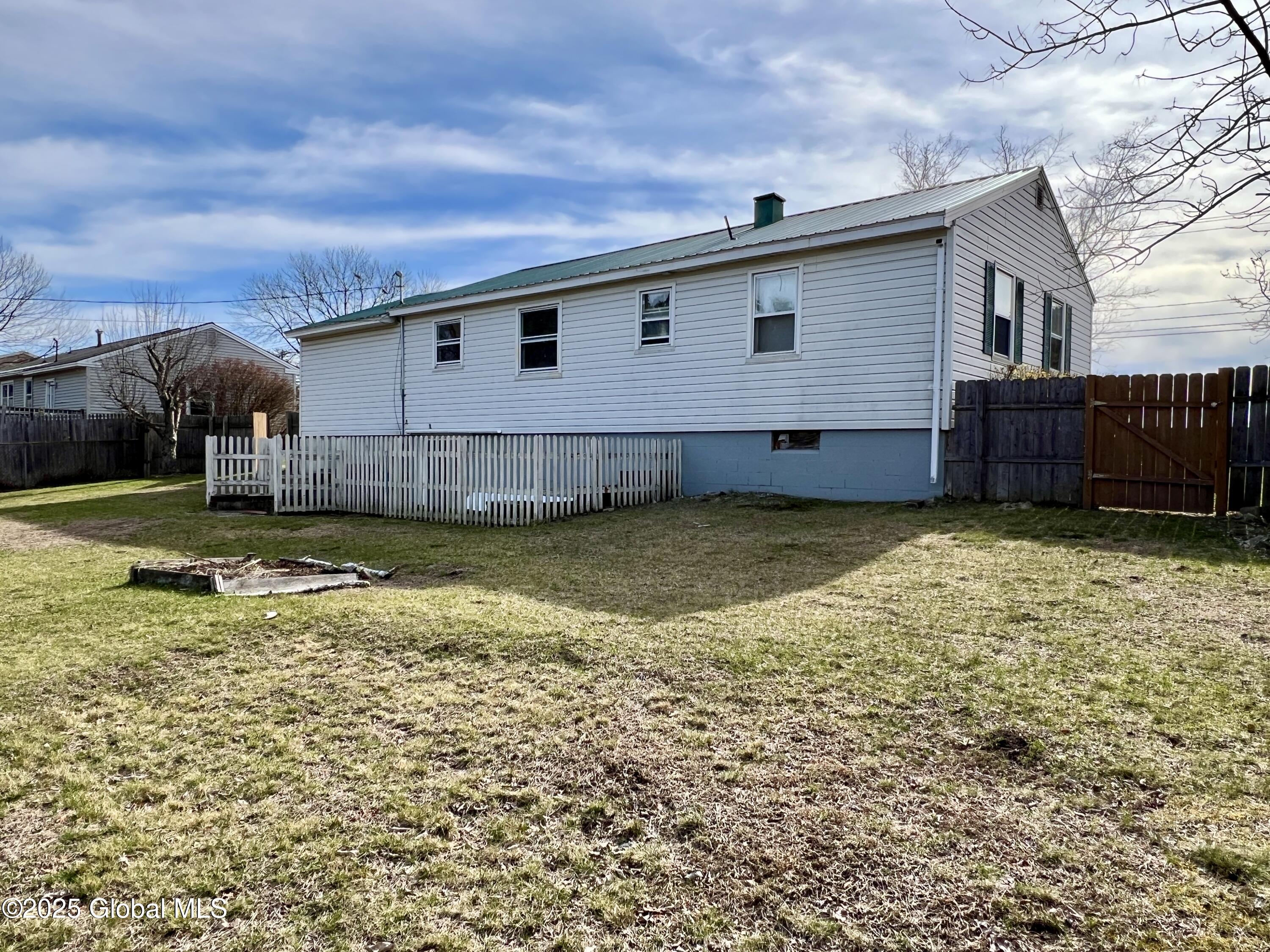 2439 Burgoyne Avenue, Hudson Falls, New York image 38
