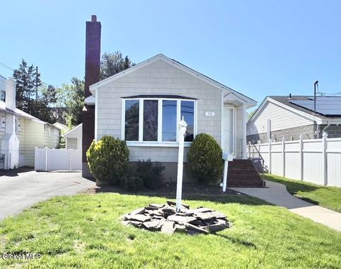 Photo of 52 Bell Street, Valley Stream, NY 11580 (MLS # 202617010)