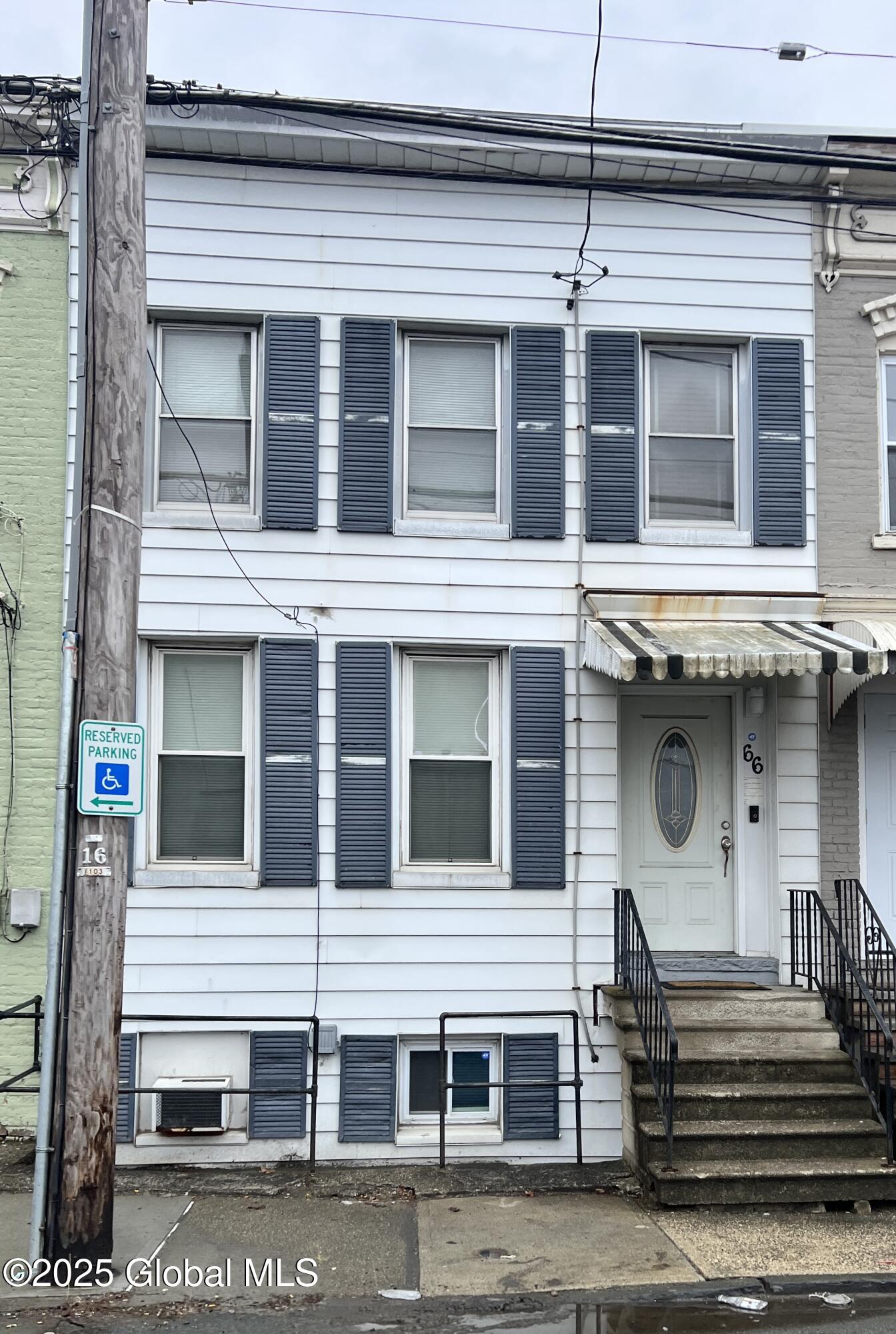 66 Jefferson Street, Troy, New York image 1