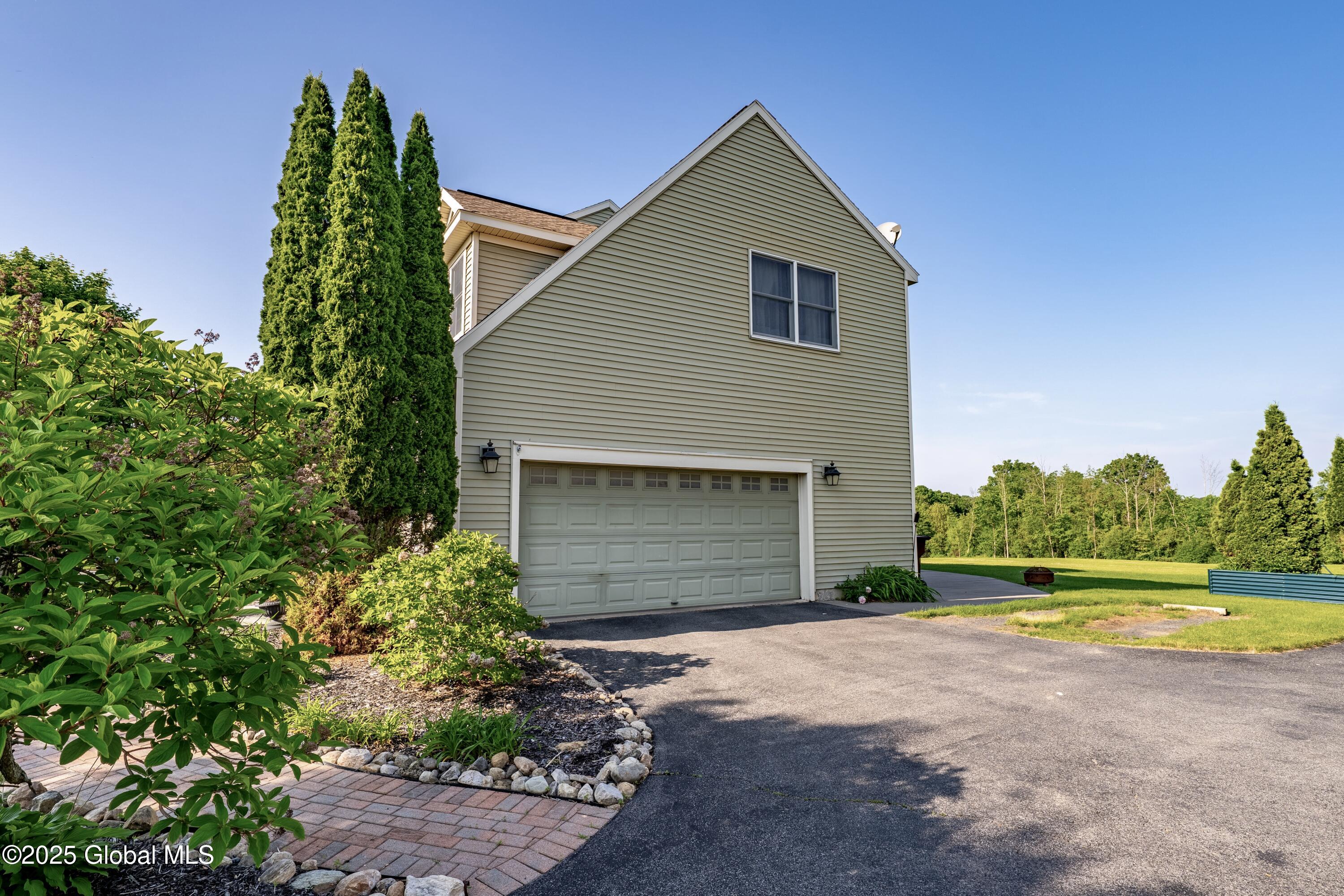 43 Candlewood Drive, Ballston Lake, New York image 37
