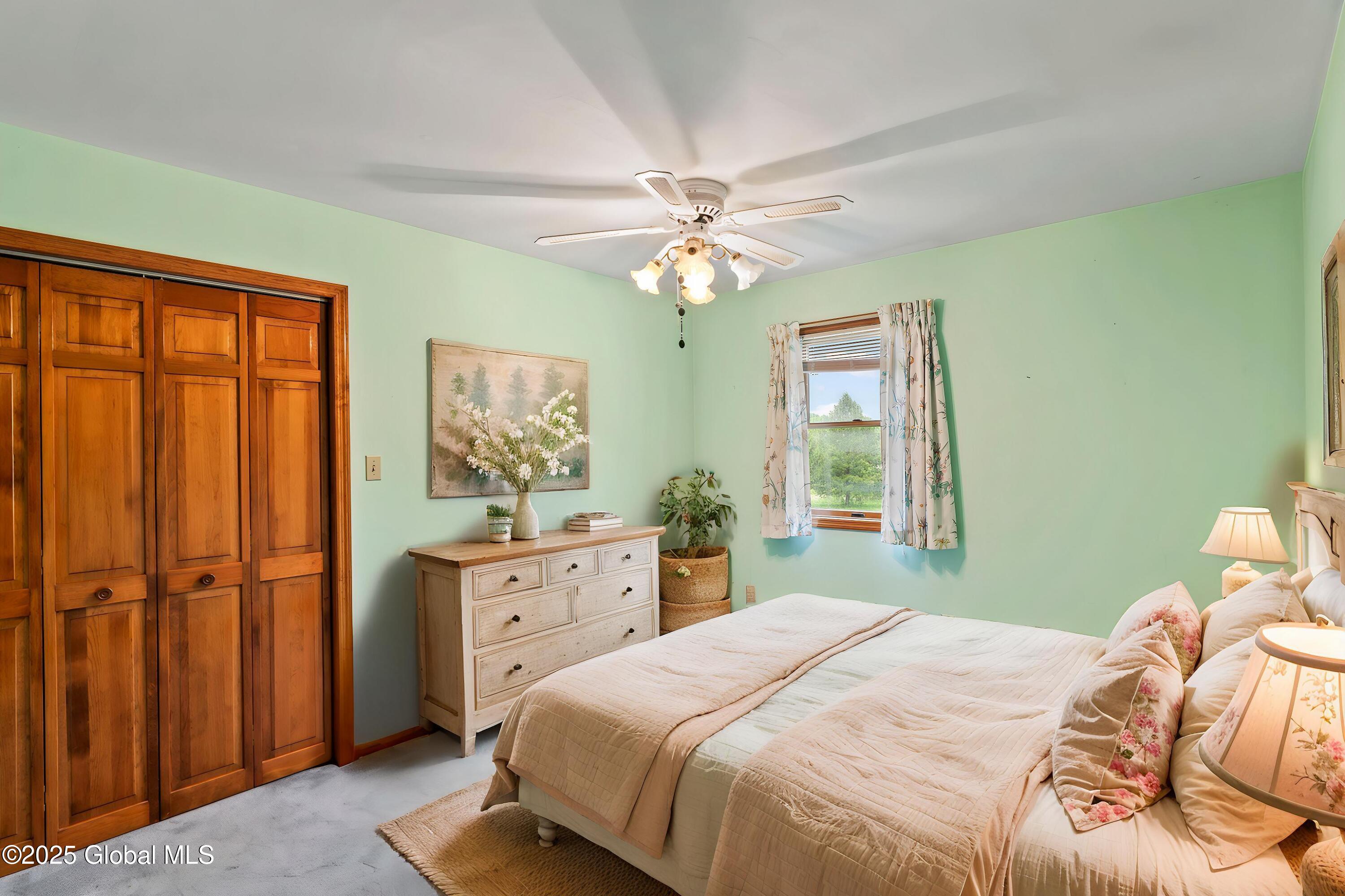 123 Rose Vidot Drive, Amsterdam, New York image 25