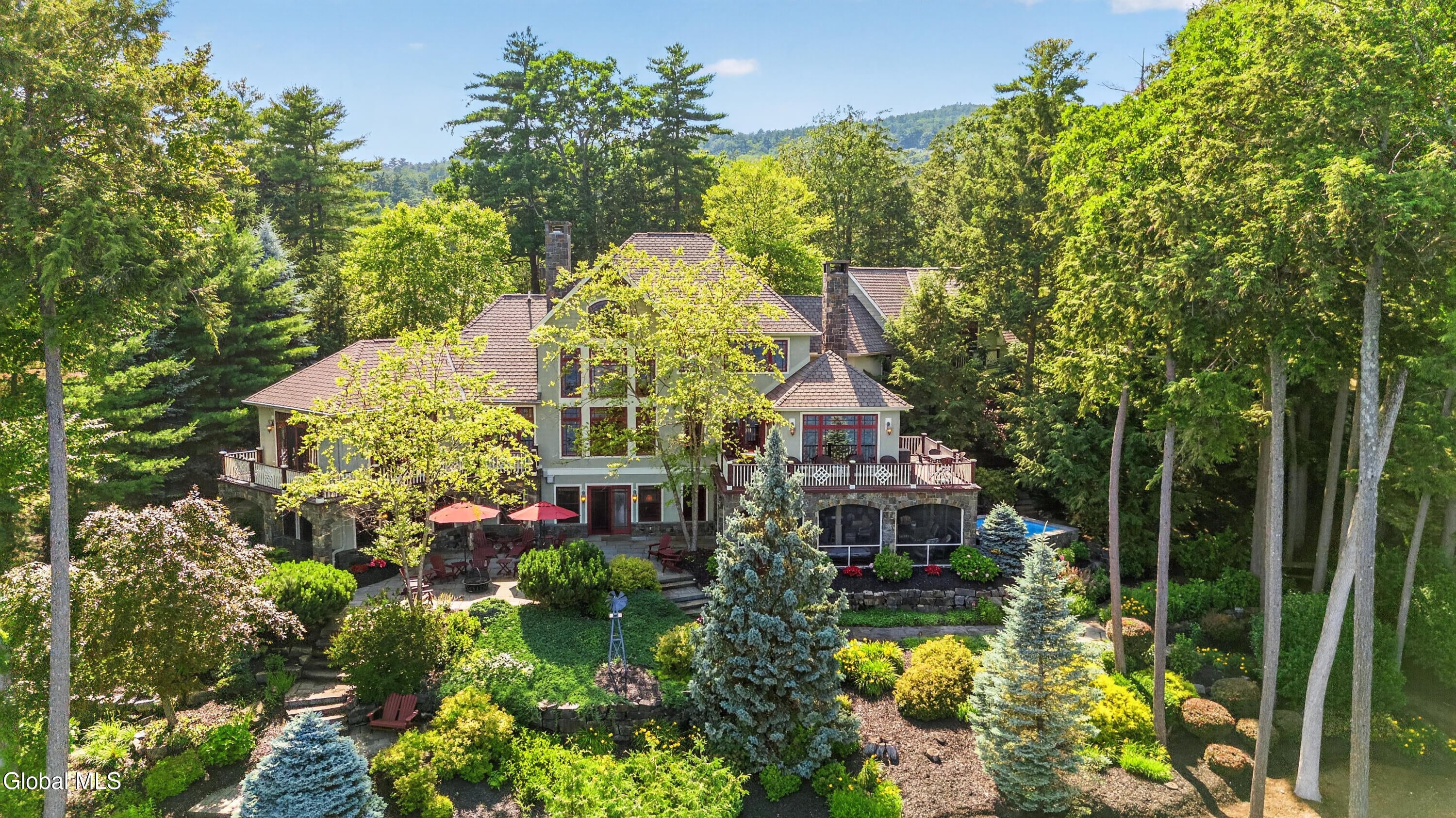 101 Green Harbour Lane