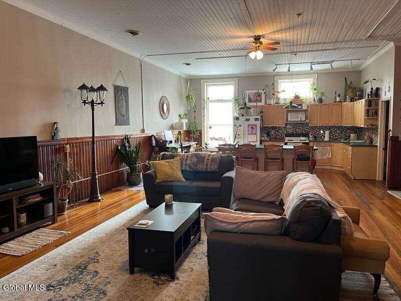 32 W Main Street