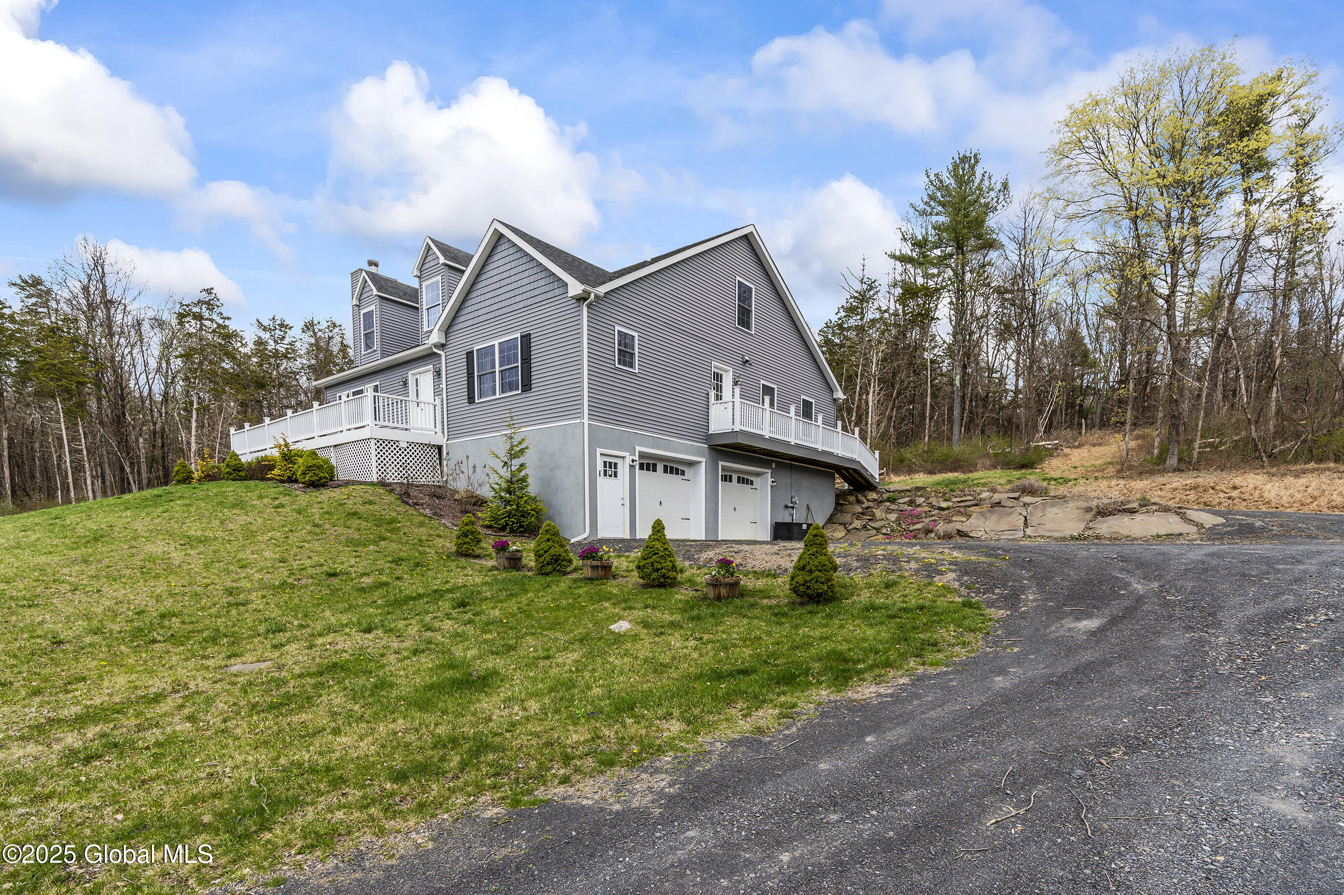 214 Vosenkill Road, Athens, New York image 12