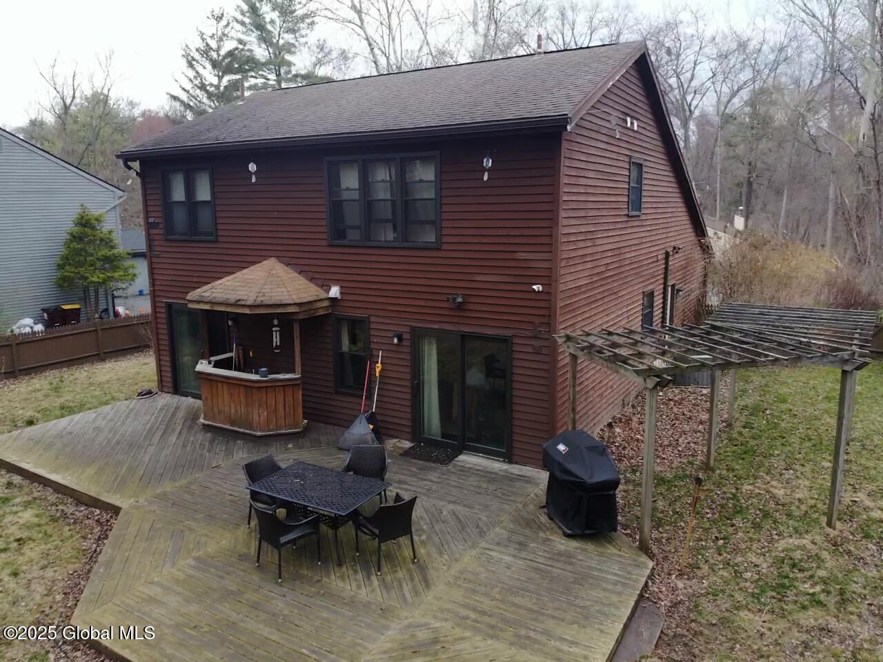 220 Woodscape Drive, Albany, New York image 21