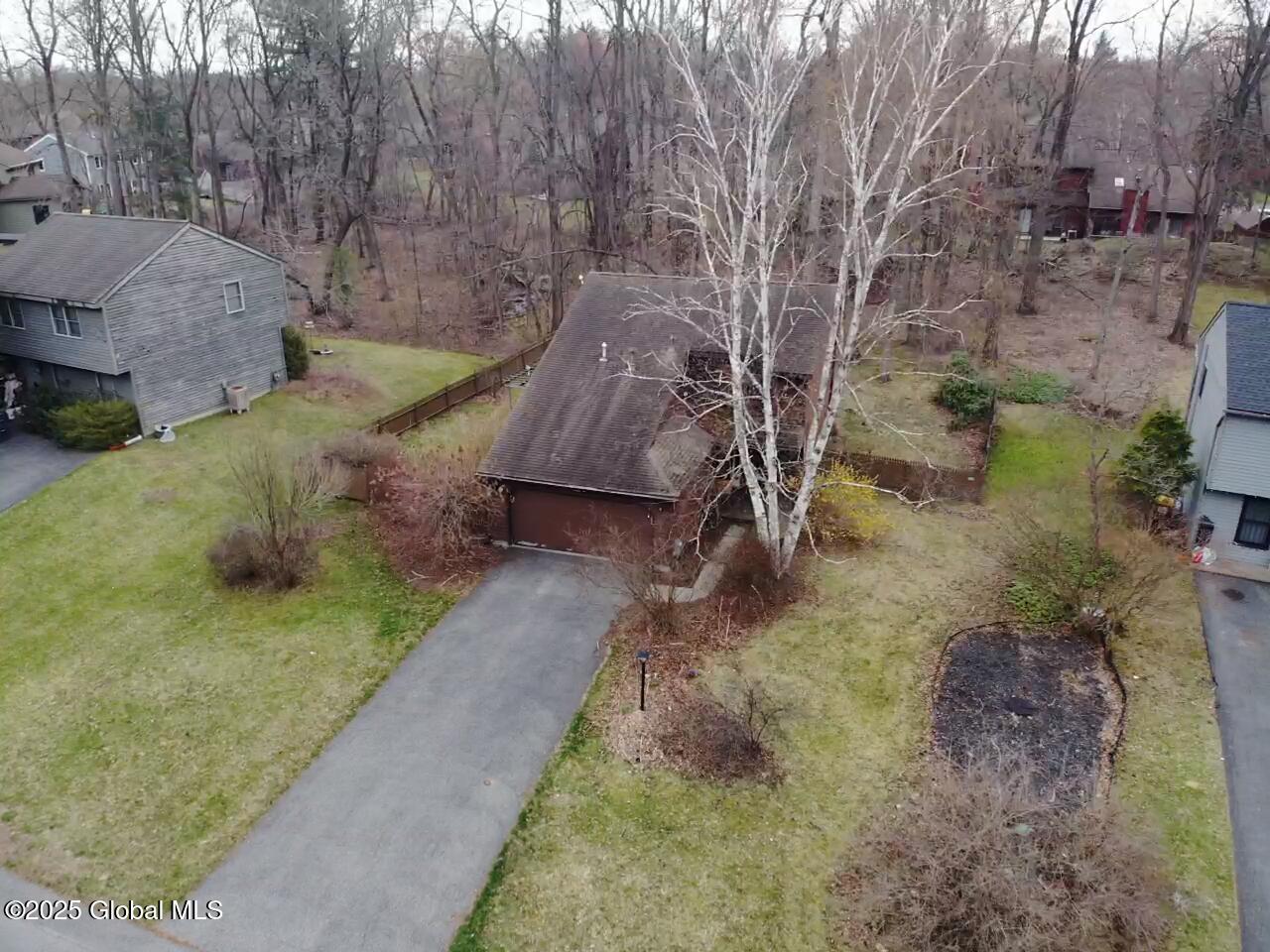 220 Woodscape Drive, Albany, New York image 29