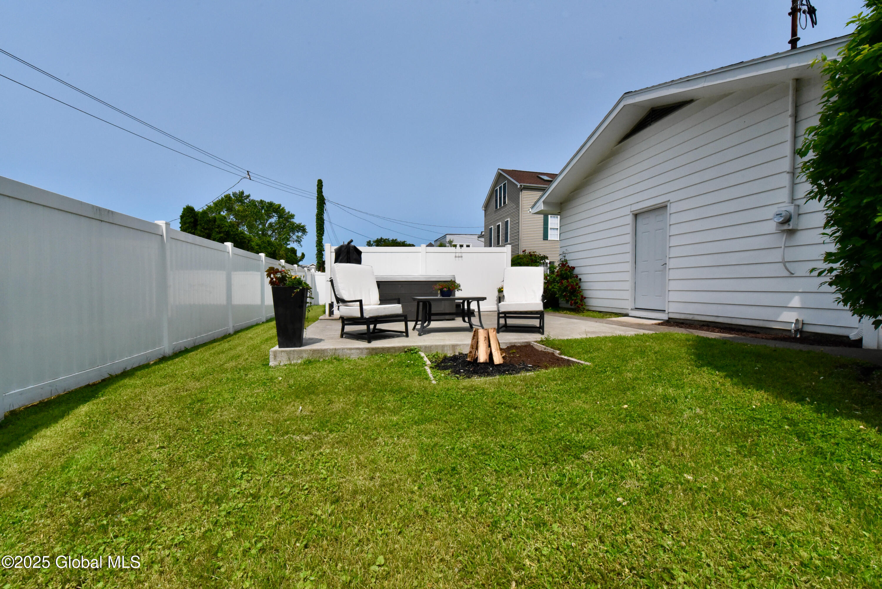 94 Hudson Avenue, Cohoes, New York image 38