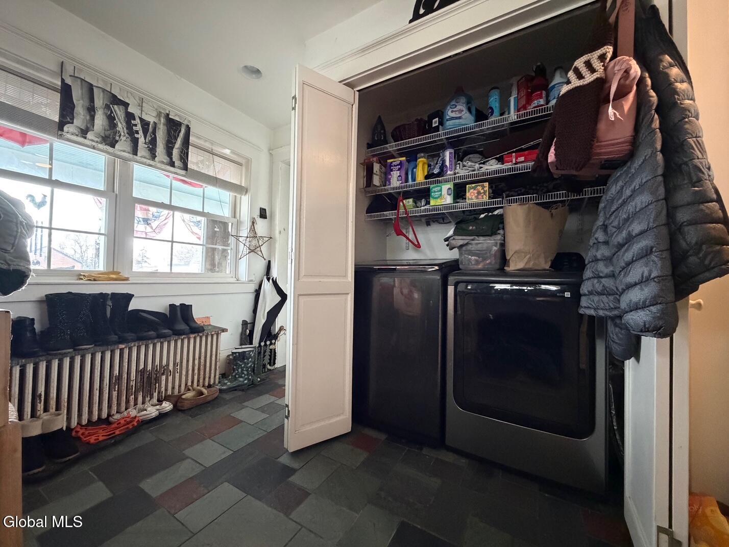 1053 Wicker Street