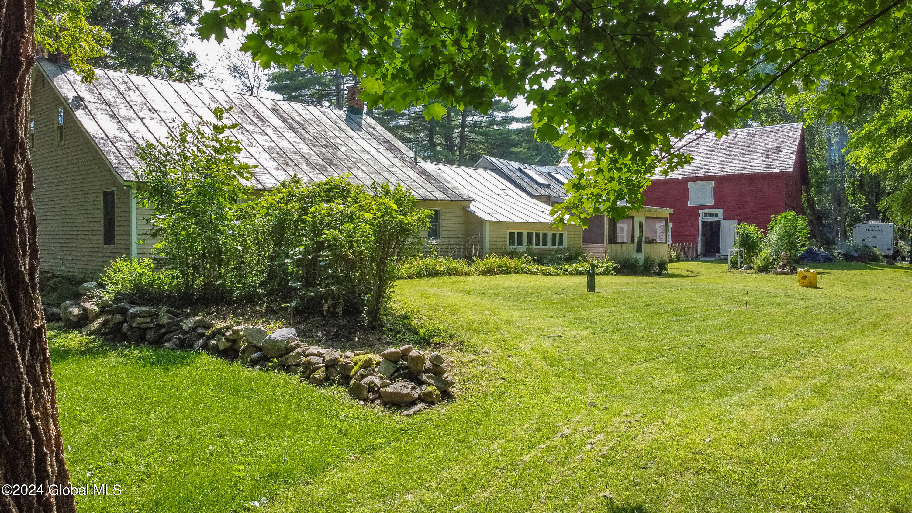 65 Kaydeross Avenue #WEST, Saratoga Springs, New York image 32