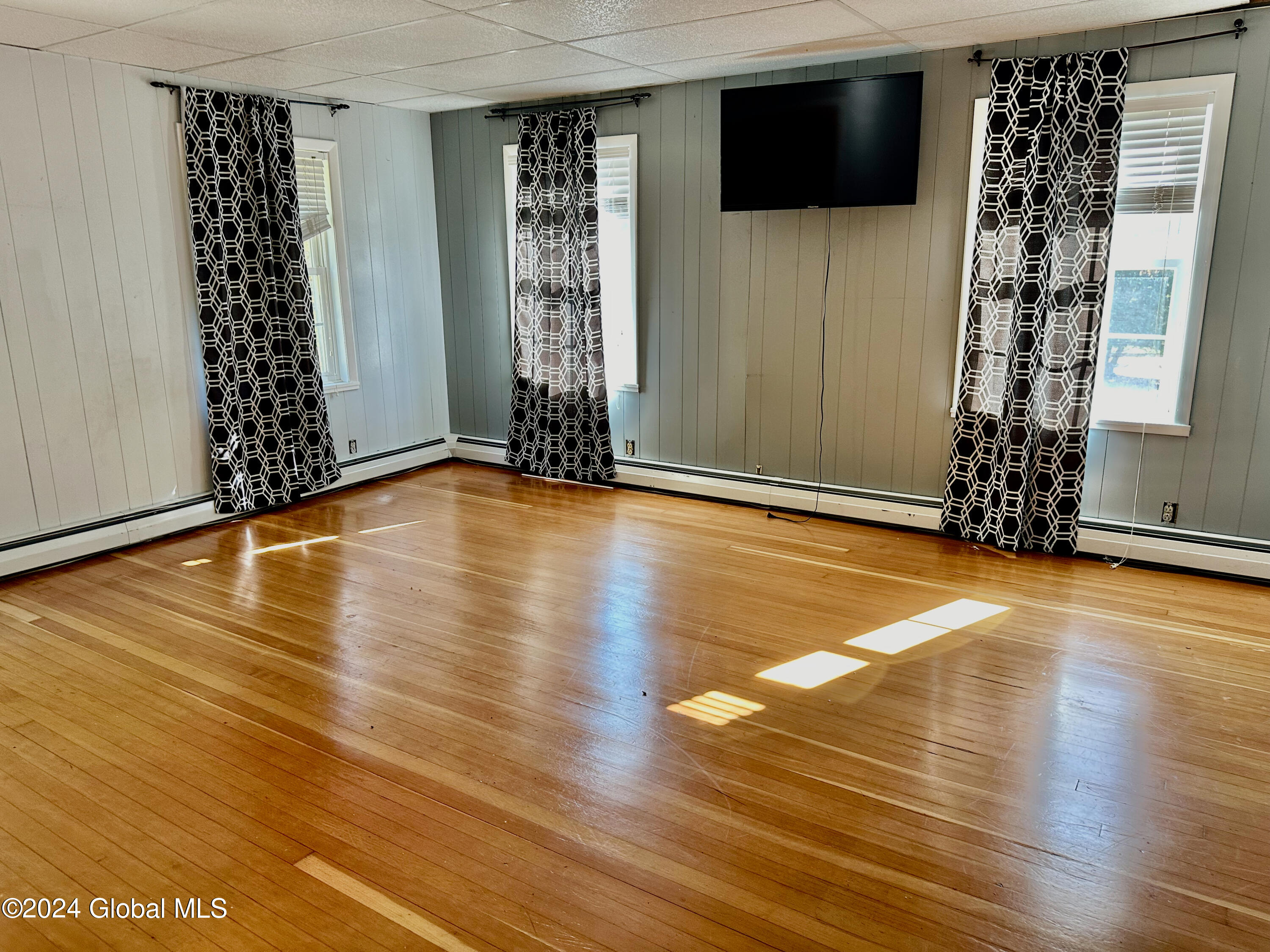 199 Sunnyside E, Queensbury, New York image 32