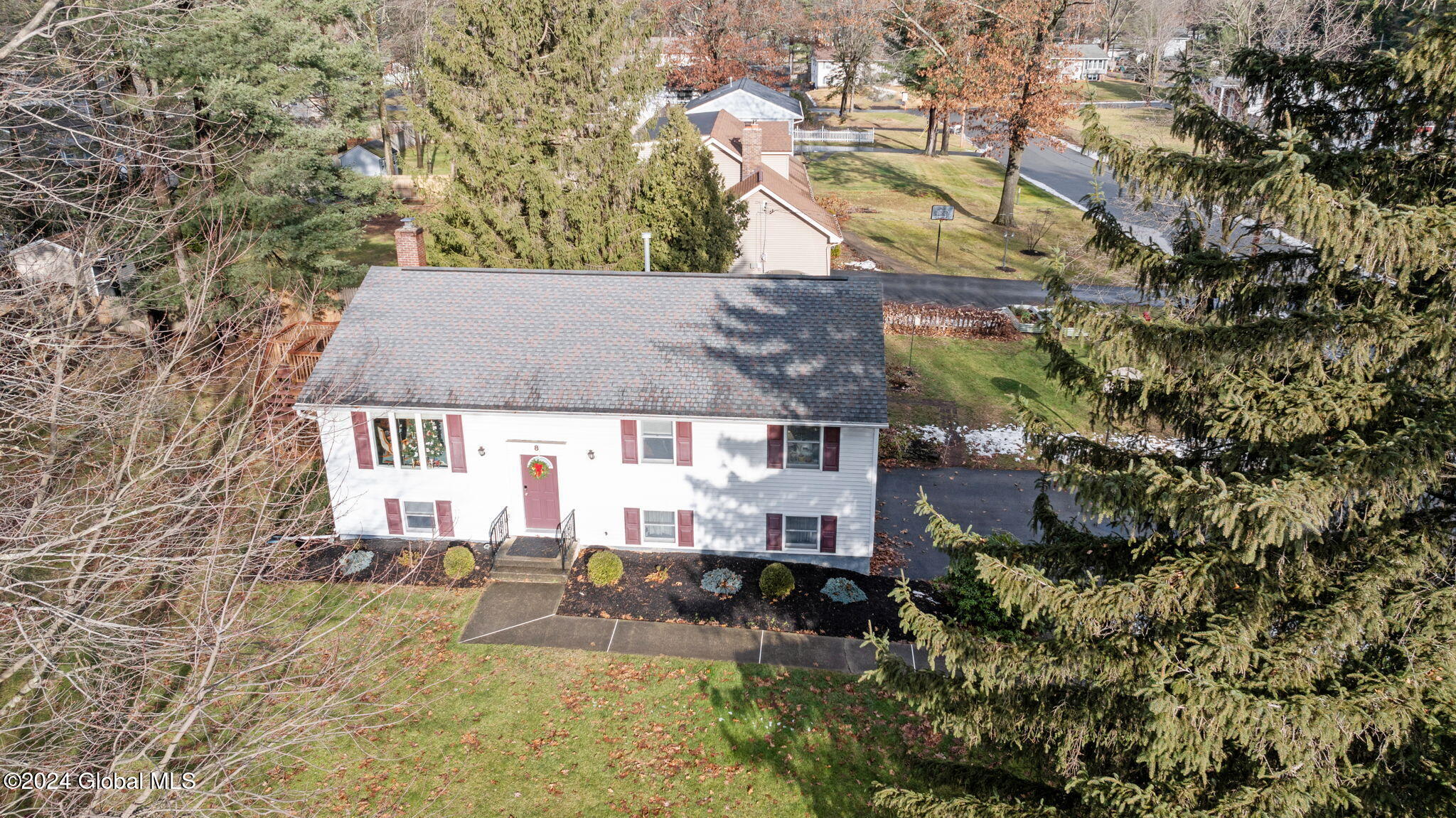 8 Tulip Terrace, Clifton Park, New York image 37