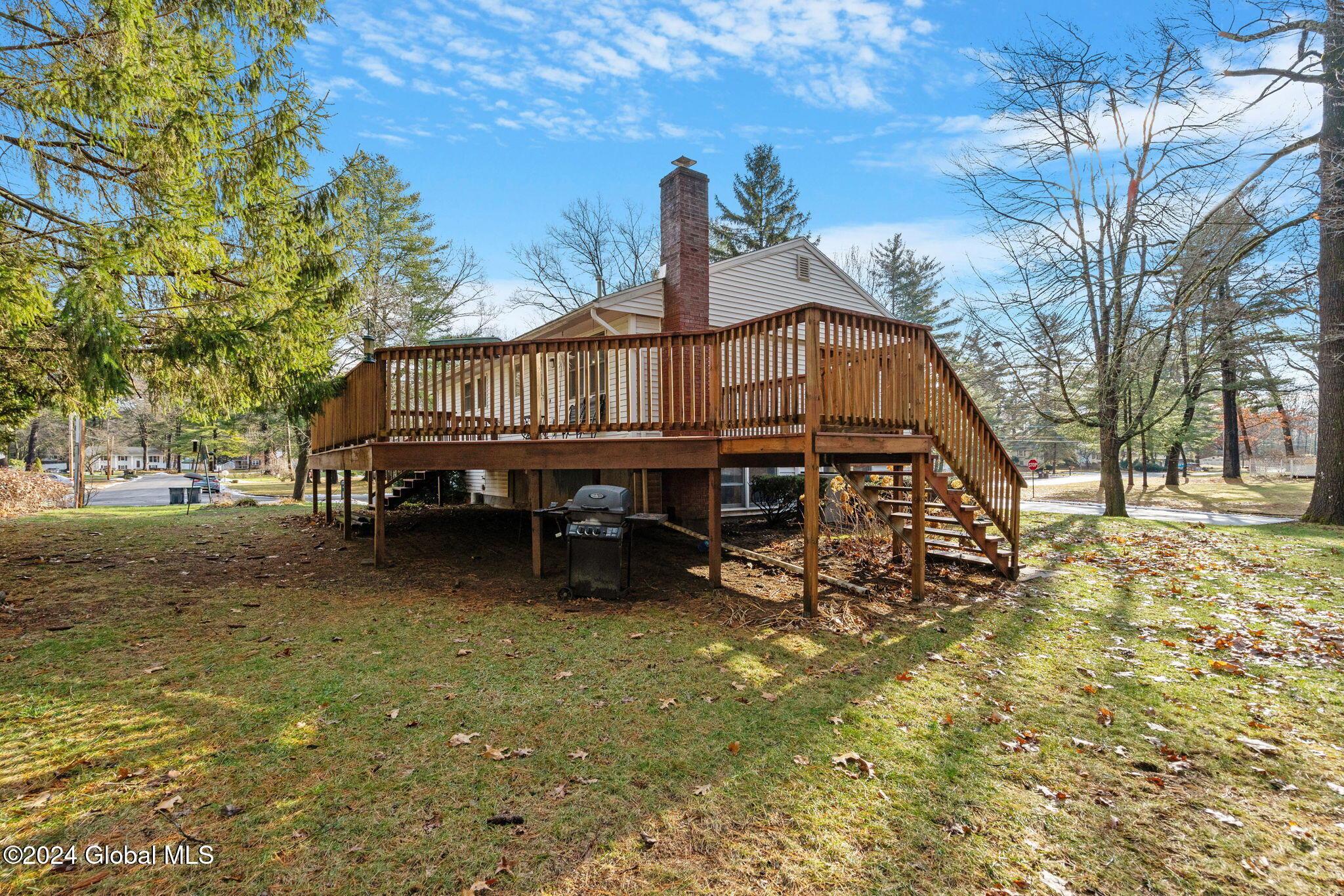 8 Tulip Terrace, Clifton Park, New York image 6