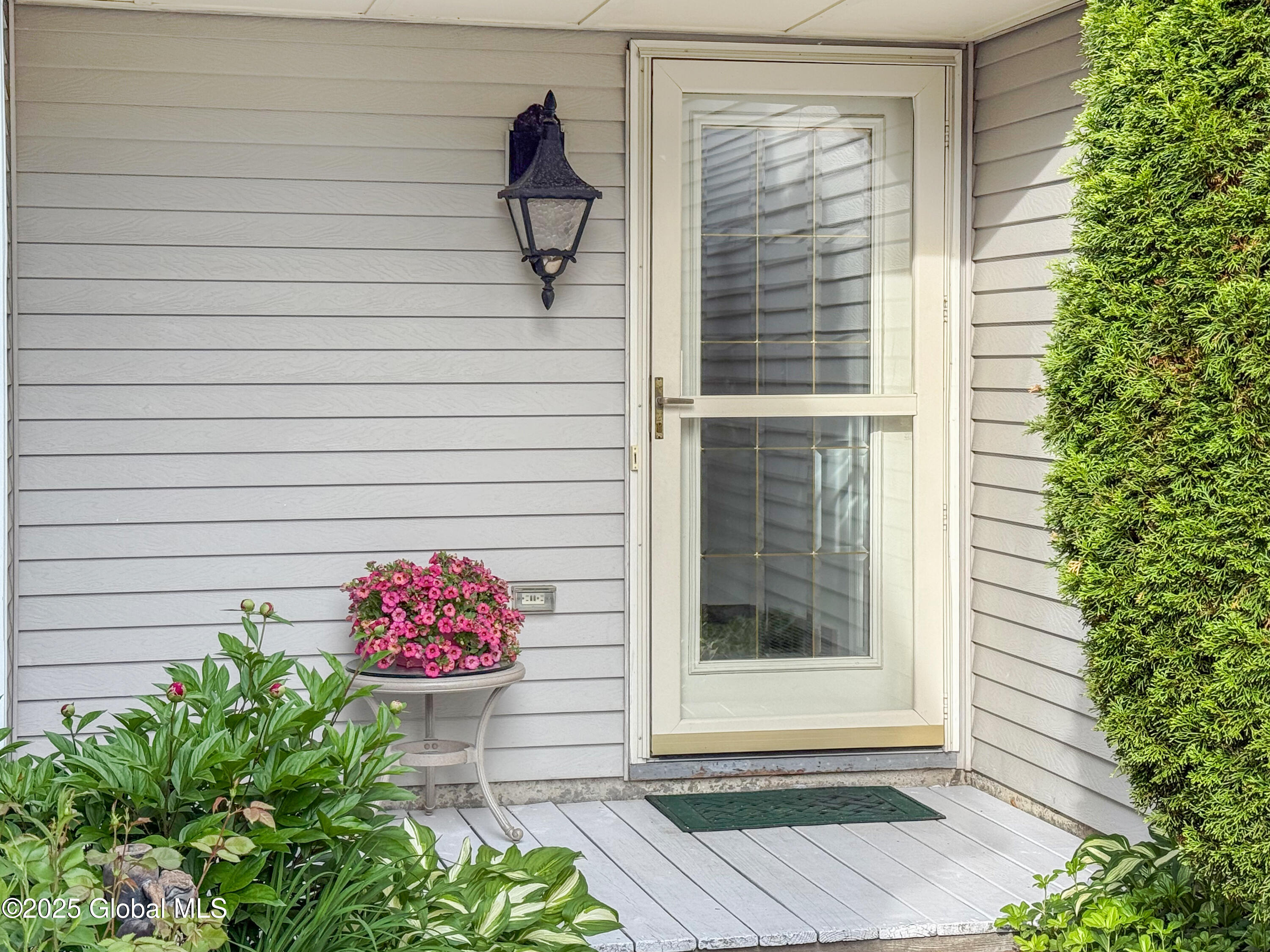 10 Quincy Court, Glenmont, New York image 4