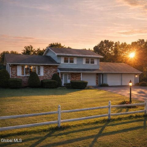 Homes For Sale - 15 Birch Lane<br/> Albany County, Voorheesville, NY 12186