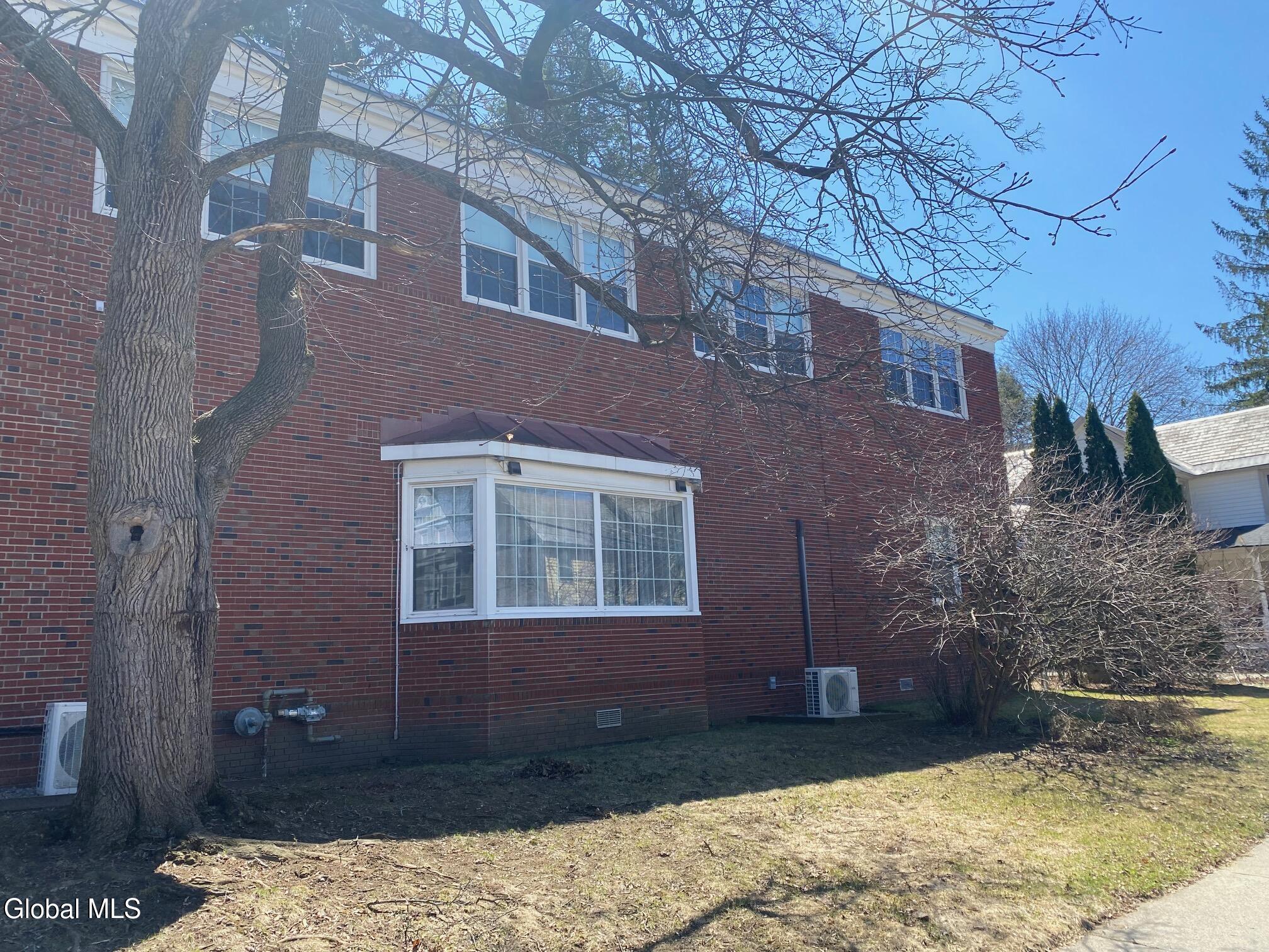 3 Marion Avenue