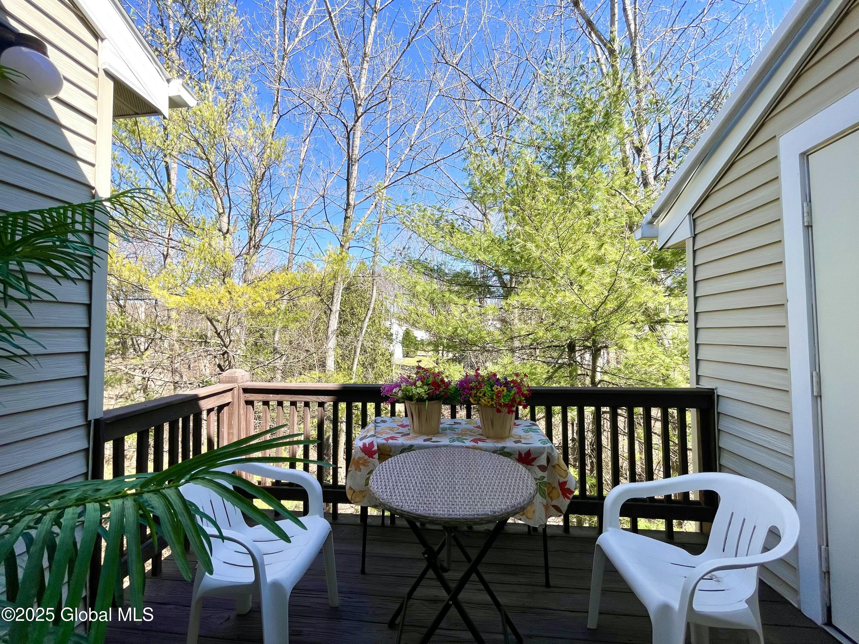 4306 S Foxwood Drive, Clifton Park, New York image 5