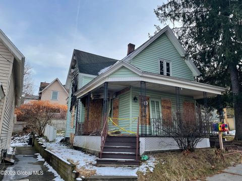 Homes For Sale - 21 Bloomingdale Avenue<br/> Gloversville, NY 12078