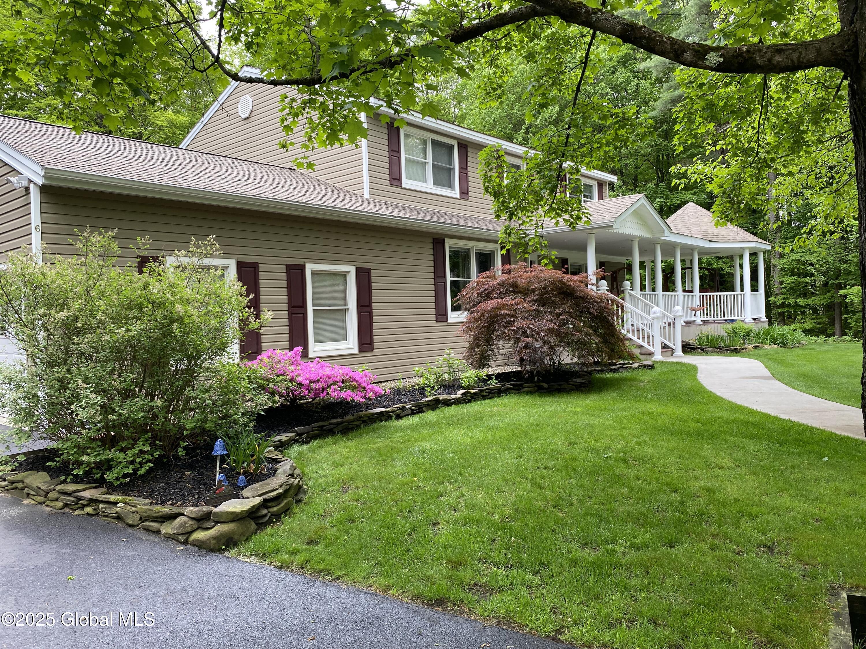 6 Bishops Court, Queensbury, New York image 2